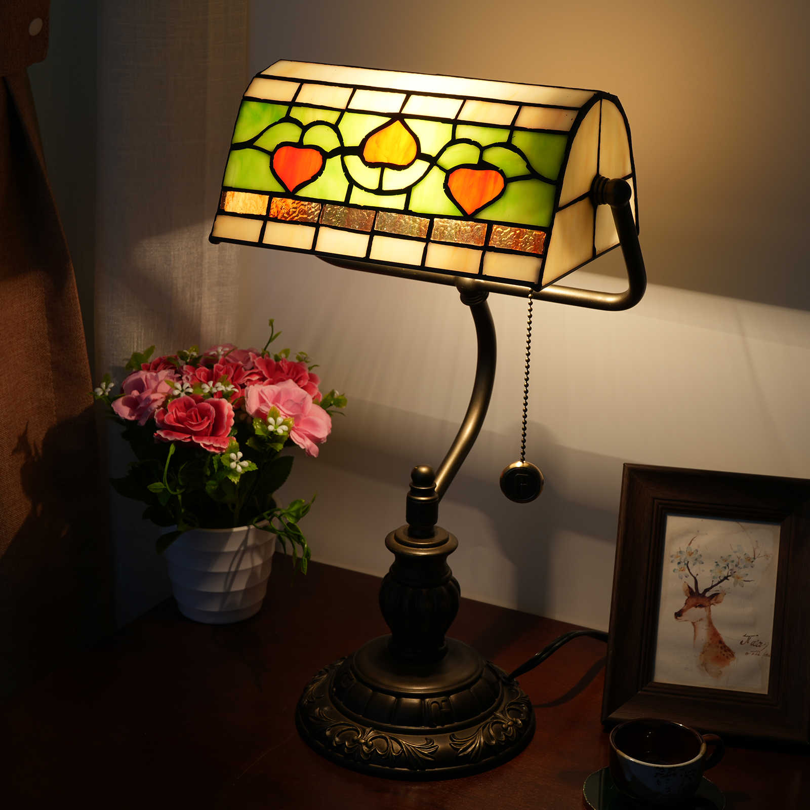 Blivuself Tiffany Style Banker lamp  Stained glass European and American retro Green, Red love Bedroom headboard Study Zipper reading light Office desktop decoration led  Kitchen living room decoration Aesthetic Antique Library desktop work light Heart Bank lamp OFY1008