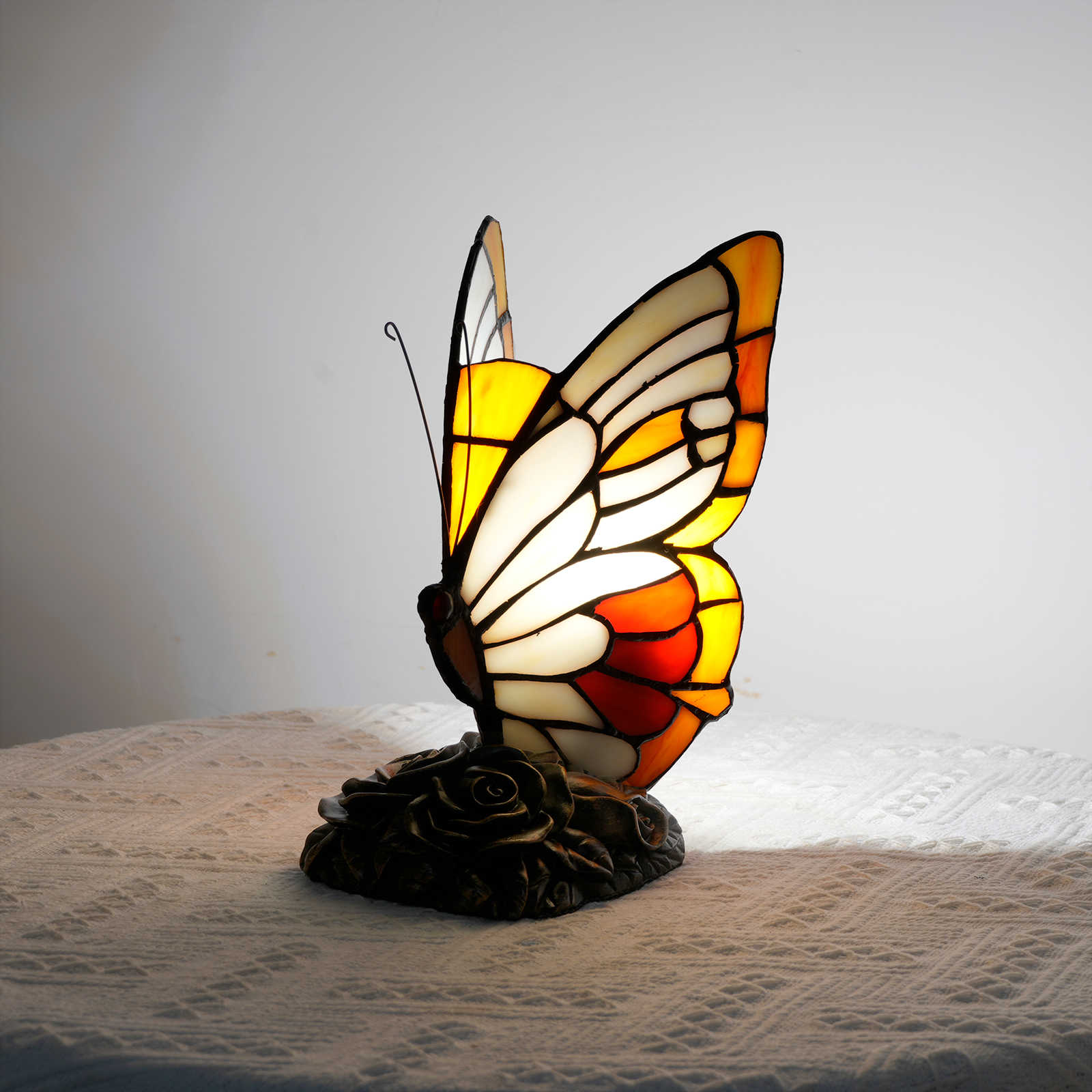  Blivuself Tiffany Desk Lamp Victorian Style Design Orange White Butterfly Handcrafted Stained Glass Lampshade, Suitable For Bedroom Library Living Room Warm And Lovely Mini Night Light Home Decoration, Orange White Butterfly Desk Lamp OFU1213