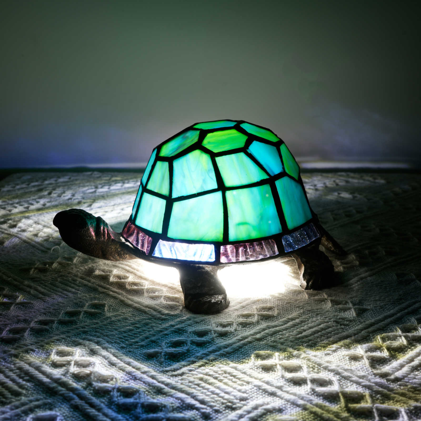 Blivuself Tiffany Desk Lamp Navian-Style Sea Blue Turtle Handmade Stained Glass Lamp Shade, Suitable For Gift Nightstand Desk, European Classic Art Mini Nightlight Romantic Home Decoration, 9470f Turtle Desk Lamp OFU1215
