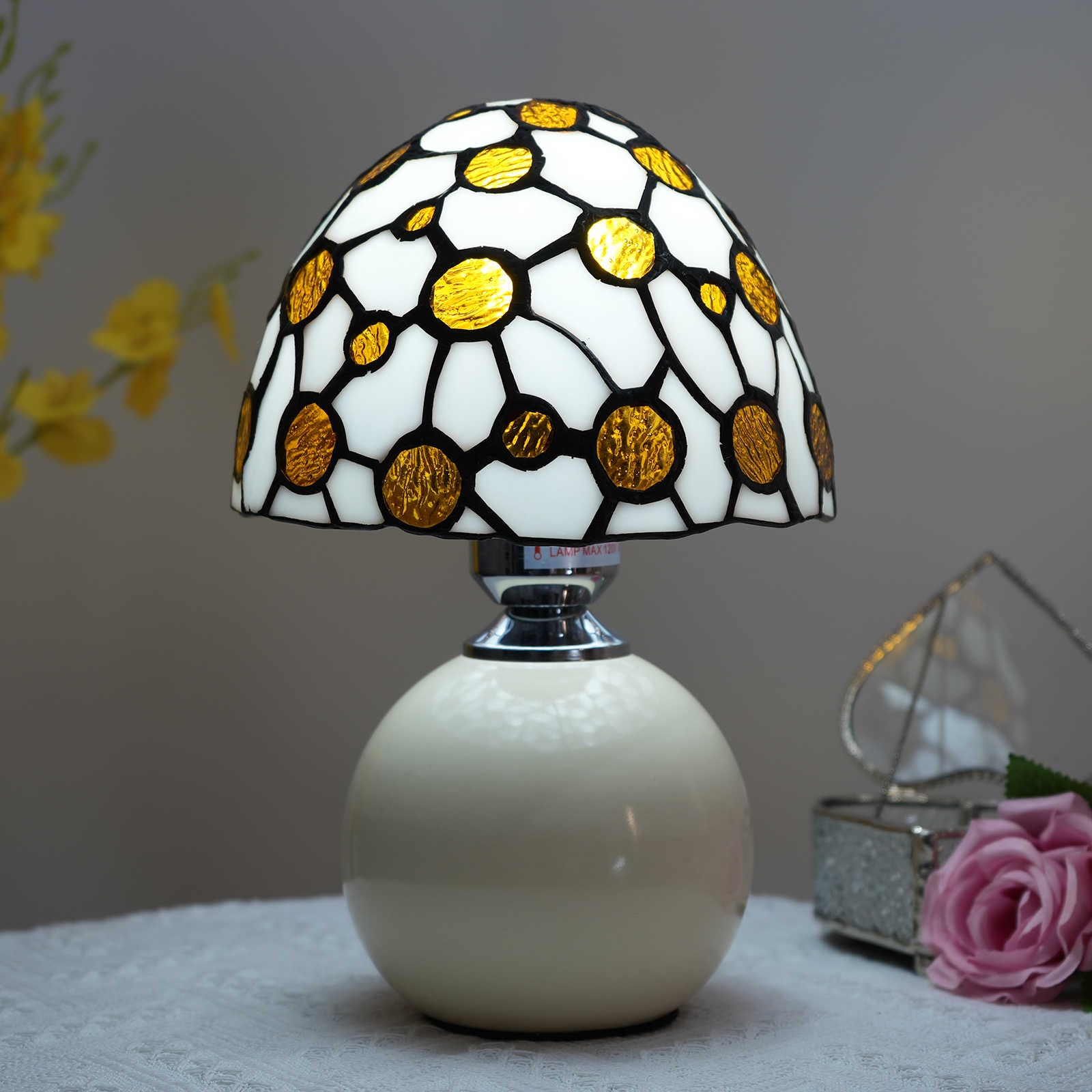 Blivuself Tiffany Table Lamp Bohemian Style Stained Glass Lamp Shade Handmade White Mushroom Table Lamp Bedroom Bedside Office Art Nightstand Decorative Nightlight Unique Aesthetic Retro Home Decor Big Mouth Ceramic Table Lamp White Mushroom - Ceramic Table Lamp OFU1061