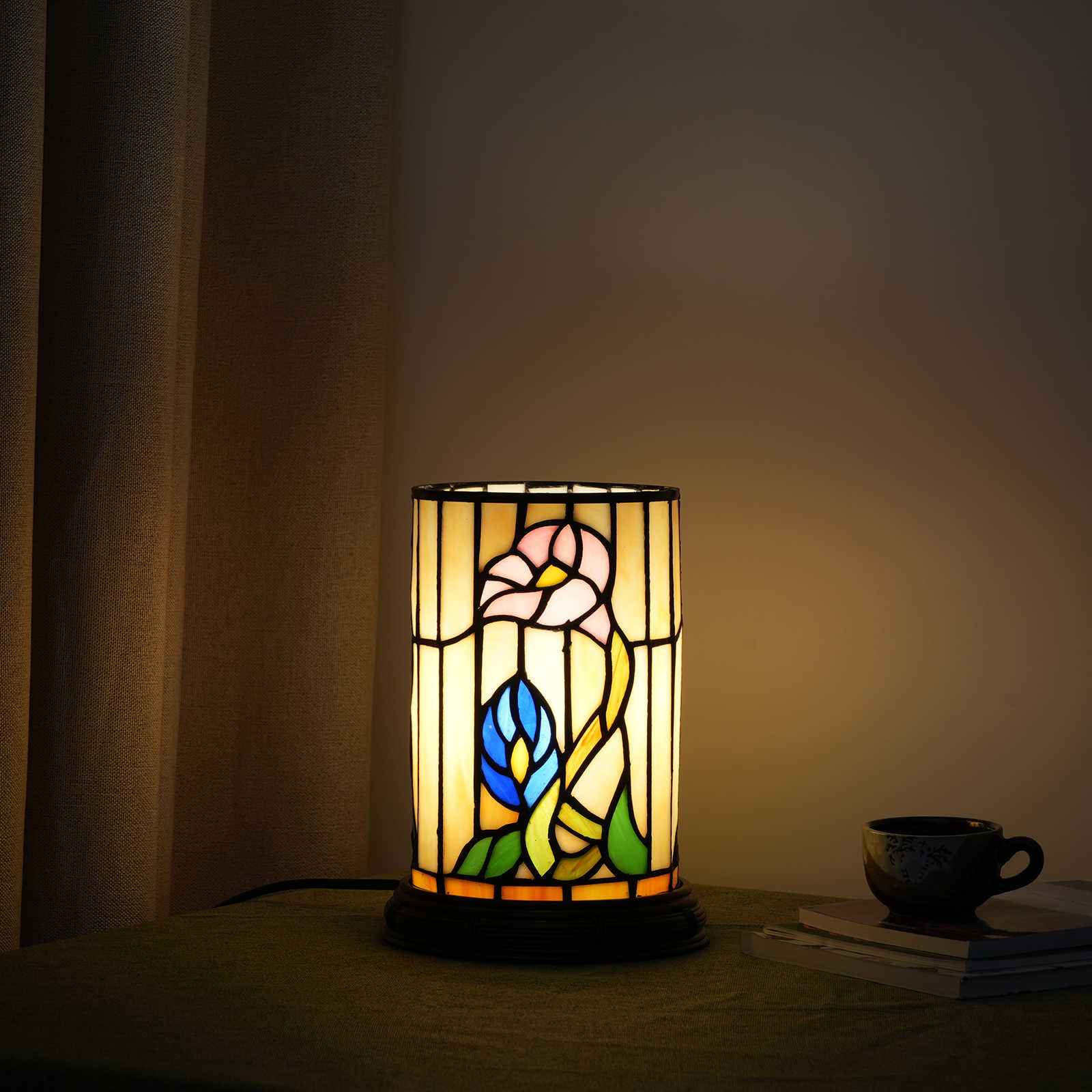 Blivuself Tiffany Style Stained glass Beige Garden style Bedroom decor Romantic Warm Vintage style Nightlight 12cmx12cm Mini Cute kid decor Unique 7-inch morning glory lamp OFU10034