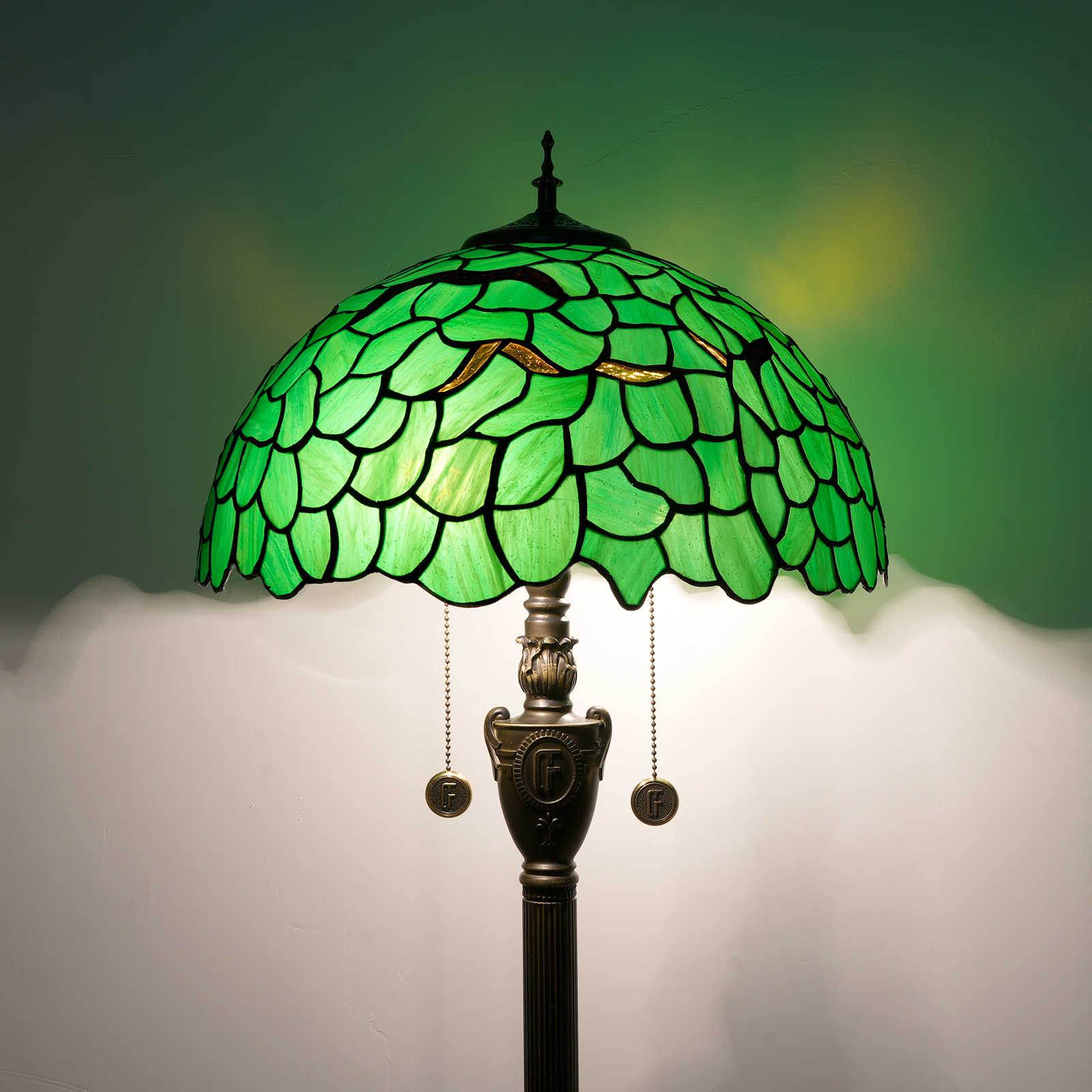 Blivuself Tiffany Floor lamp  Retro Pastoral Style 16 Inch Green Leaf Hand-Colored Glass Lamp Shade, Classical Style Indoor Lighting Eye Protection Reading Light, Suitable For Study Bedroom Dining Room Office, 16 Inch Green Leaf -OF Floor Lamp OFN42
