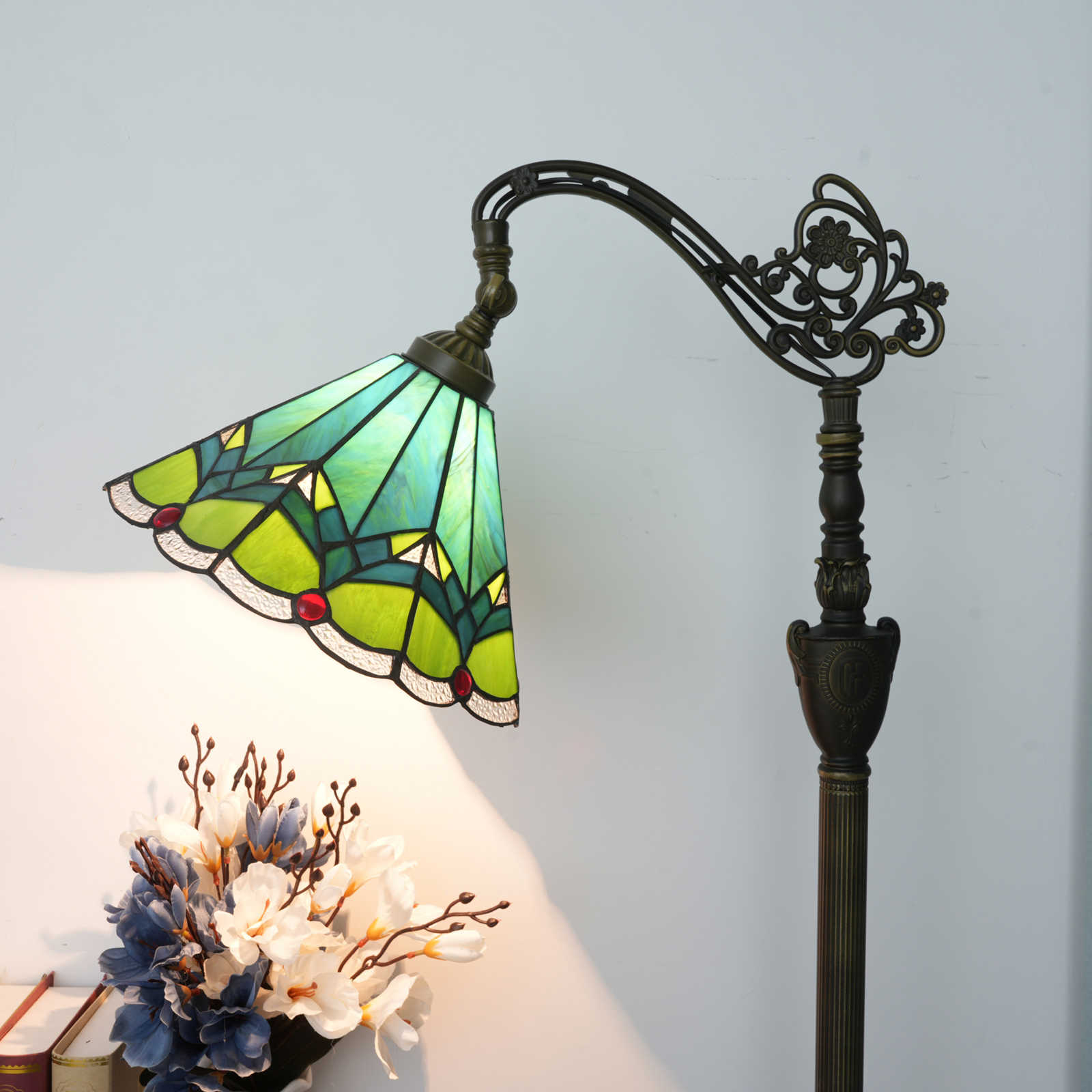 Blivuself Tiffany Floor Lamp 12-Inch Stained Glass Lamp Cyan Umbrella Shaped Resin Base Upright Classic Floor Lamp Suitable For Bedrooms Dormitories Living Rooms Dining Rooms And Studies Tiffany Retro Style Classical Art Furniture Decoration (OFX047)
