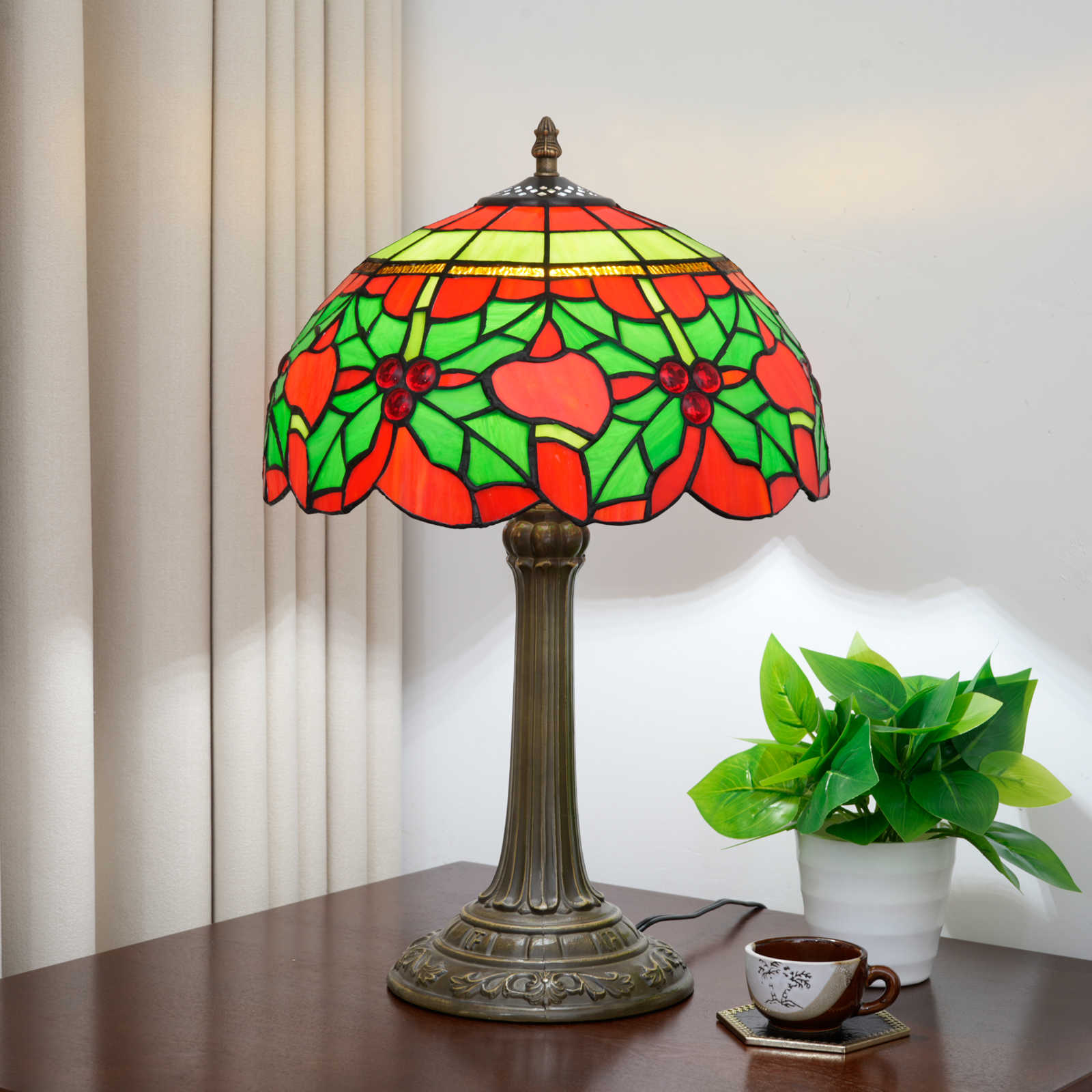 Blivuself Tiffany Lamp Christmas Red Background Green Leaf Handcrafted Copper Foil Solder Stained Glass Table Lamp 12-Inch Retro Resin Lamp Post Handcrafted Colored Glass Wintergreen Berry Artistic Decorative Table Lamp Living Room Festive Atmosphere Table Lamp American Guesthouse Tavern Autumn And Winter Decorative Lamp (OFT1447)