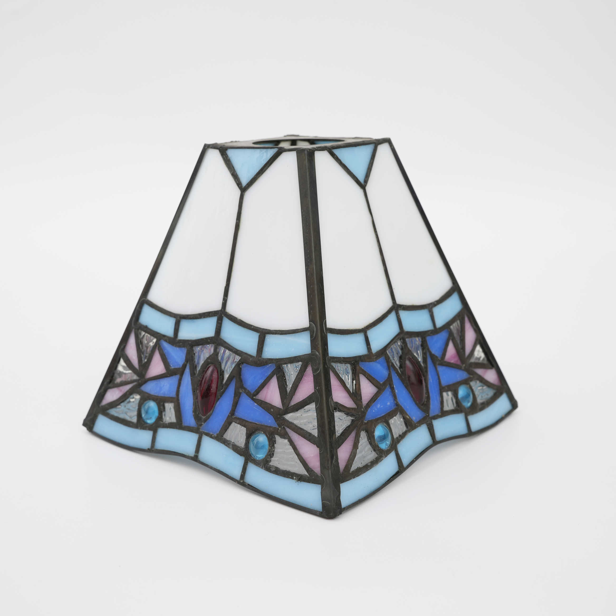 Blivuself Tiffany Lampshade 6 Inch Magnolia Blue Dovetail Hand-Welded Stained Glass Lamp Retro Blue Purple Frame Magnolia Hand Replacement Accessories Lampshade 1pcs For Table Lamp Ceiling Lamp Wall Lamp Chandelier Etc ZB6193