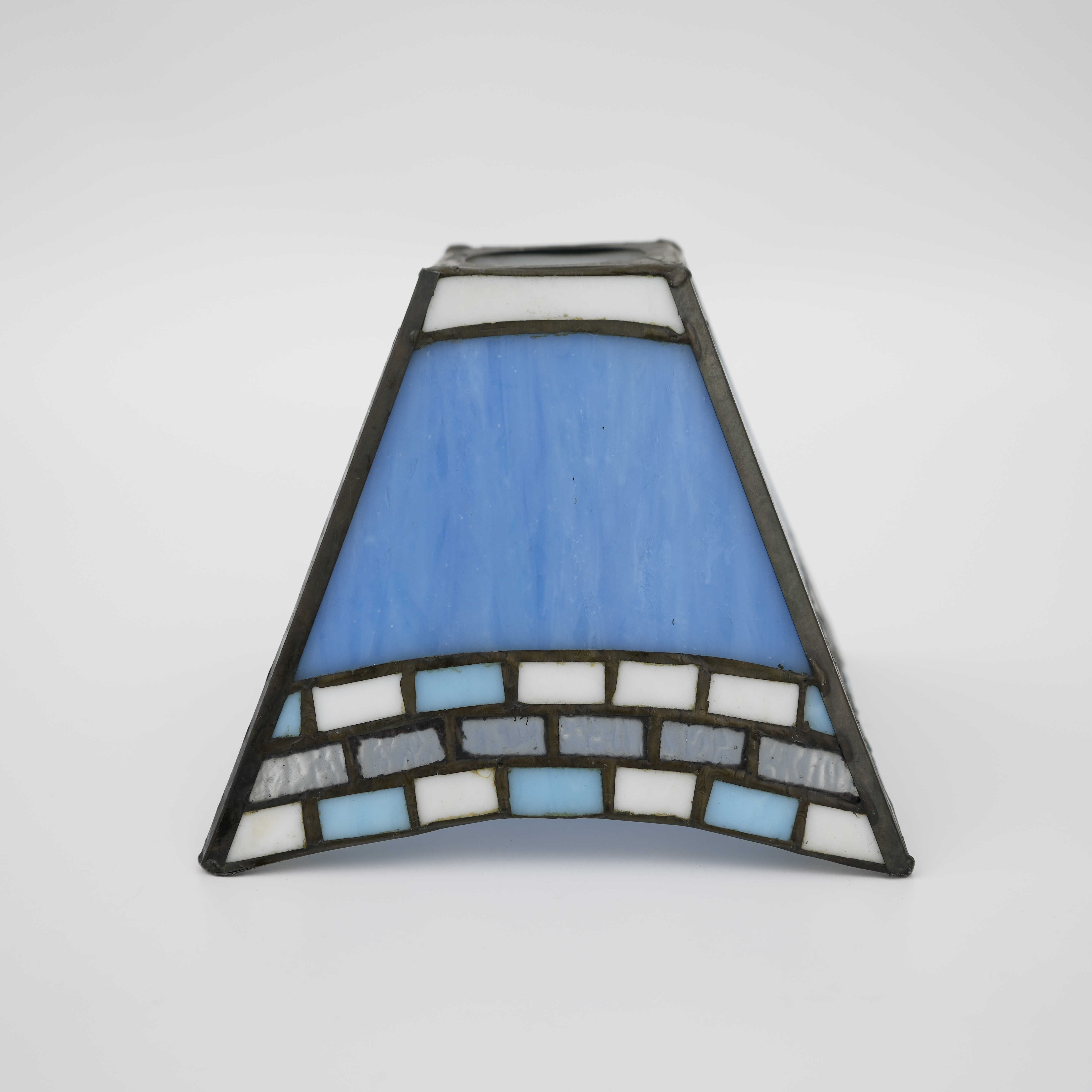 Blivuself Tiffany Lampshade 6 Inch Blue Dovetail Manual Welding Stained Glass Lamp Light Blue White Gray Mosaic Splicing Manual Replacement Accessories Lampshade 1pcs For Desk Lamp Ceiling Lamp Wall Lamp Chandelier WX3002D