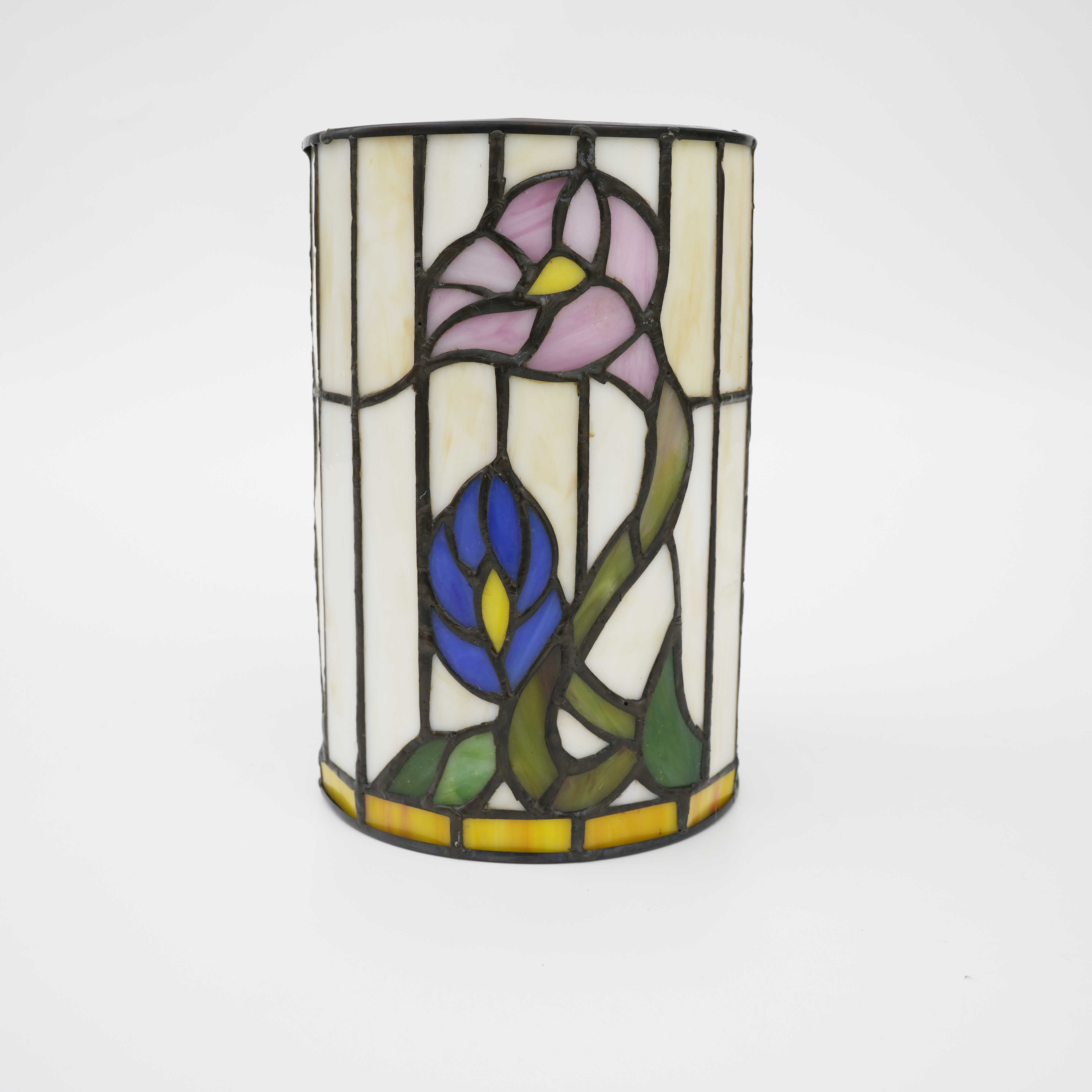 Blivuself Tiffany Lampshade Pink Morning Glory Bucket Lamp Lampshade Hand-Welded Stained Glass Lamp Retro Flower Hand-Replaced Accessories Lampshade 1pcs For Table Lamp Chandelier Atmosphere Soft Decoration Home Etc ZB6045