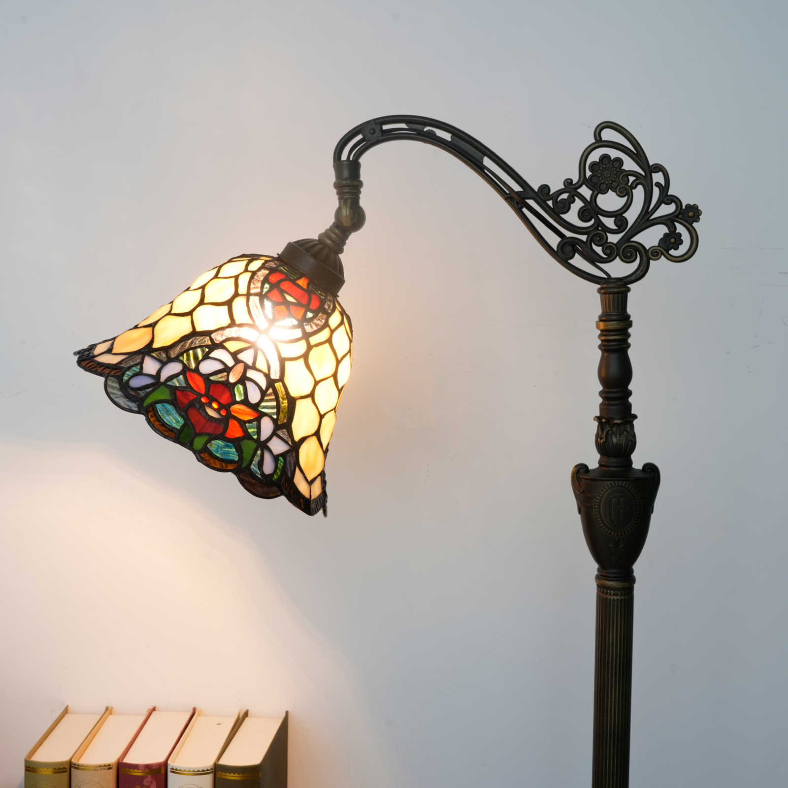 Blivuself Tiffany Floor Lamp With A Retro Style And A 12-Inch Red Flower Bead Handcrafted Stained Glass Lampshade It Features A Classical Artistic Design And Is Suitable For Adjusting Indoor Lighting For Eye-Friendly Reading It Is Ideal For Use In Study Rooms Bedrooms Dining Rooms Offices Villas Etc As A Home Decoration Model OFX049