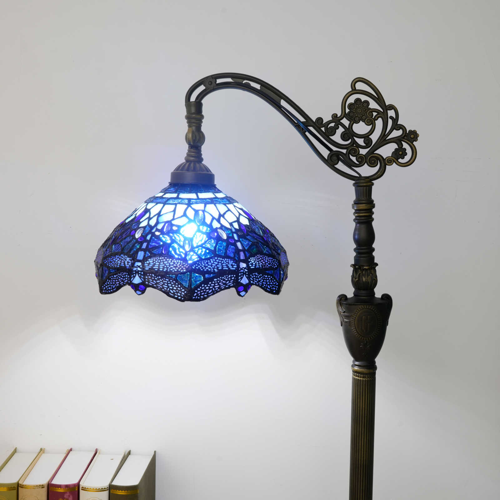 Blivuself Tiffany Floor Lamp Retro Style 12 Inch Blue Water Pattern Dragonfly Hand Stained Glass Lamp Shade, Classical Art Style Adjustable Interior Lighting Eye Protection Reading Lamp Suitable For Study Bedroom Dining Room Office Villa And Other Home Decoration OFX050 