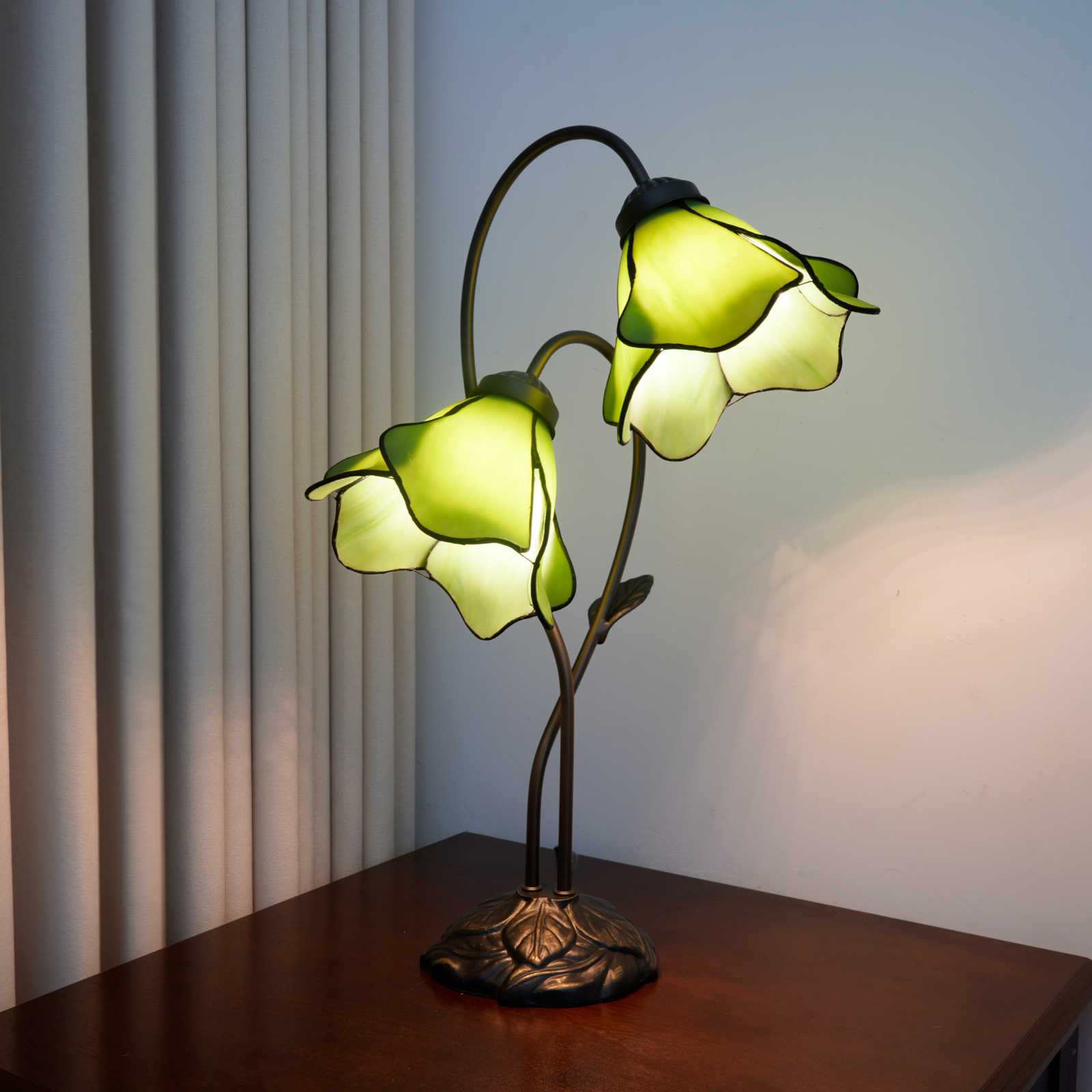Blivuself Tiffany Lamp Double-Headed Green Petals Handmade Stained Glass Desk Lamp Bedside Lamps 8 Inch Retro Art Decoration Table Lamp Living Room Bedroom Kitchen Office Study Home Decoration Lady Friend Family Gift (OFT1462)