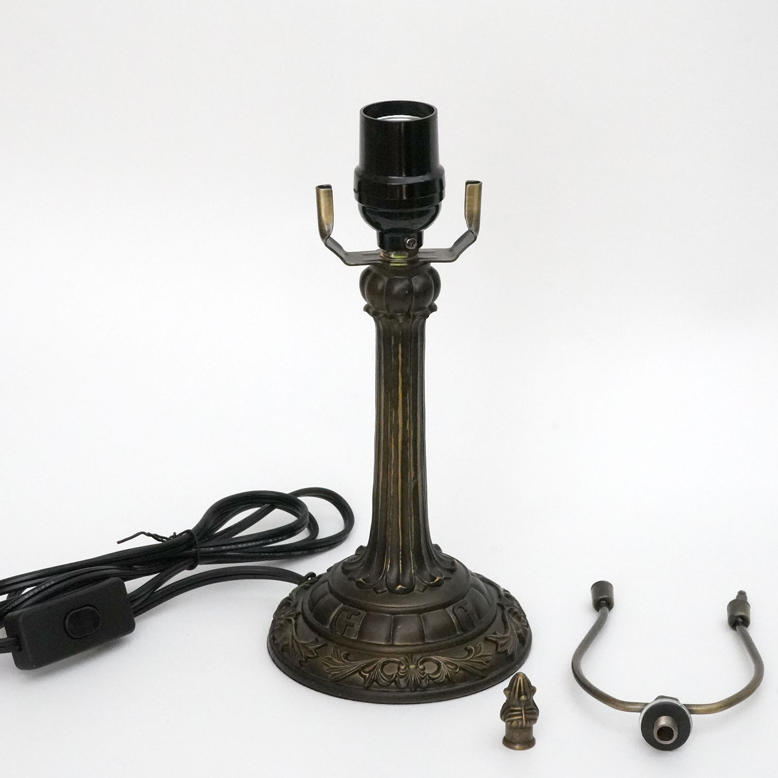 Blivuself Retro Decorative Patterned Bronze Resin Table Lamp 8-Inch Base E26/E27 Base Diy Replacement Lamp Base Suitable For Painted Glass Lampshade, Bedroom, Living Room, Office Desk Lighting Table Lamp Accessories 1 PCS