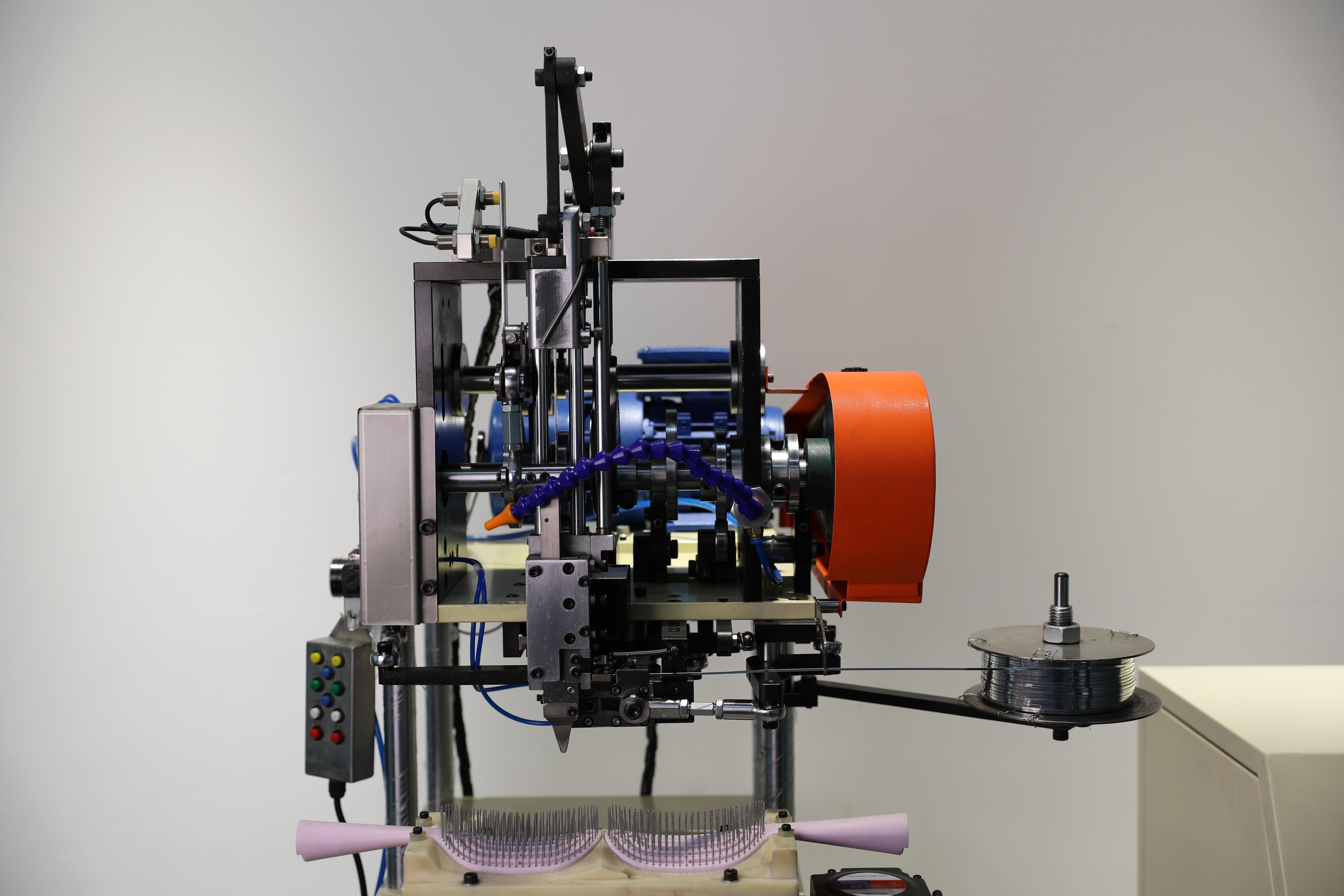 A Complete Guide to Purchasing Beauty Comb Making Machinery for Overseas Buyers: Look Beyond Price to Quality and Details