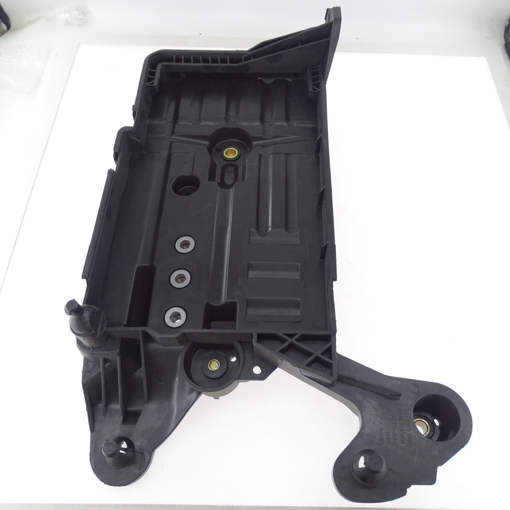 5Q0915331J Battery Console Tray Pad Bracket Protective Shell for Audi A3 Volkswagen Golf Jetta MK7 MKVII 0D9127417 5Q0915411H 5Q0915331K