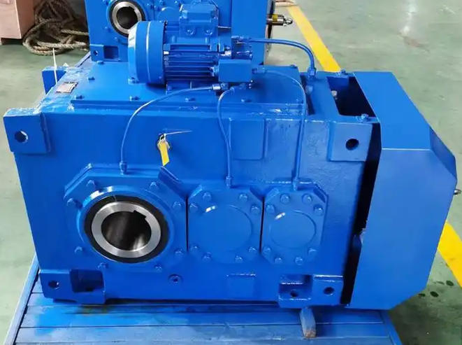 Cage Motors vs Induction Motors: What Is the Difference?