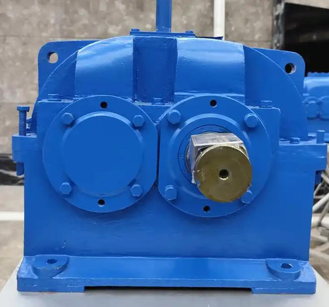 What is an AC Motor: Introduction to Working Mechanism and Core Parts