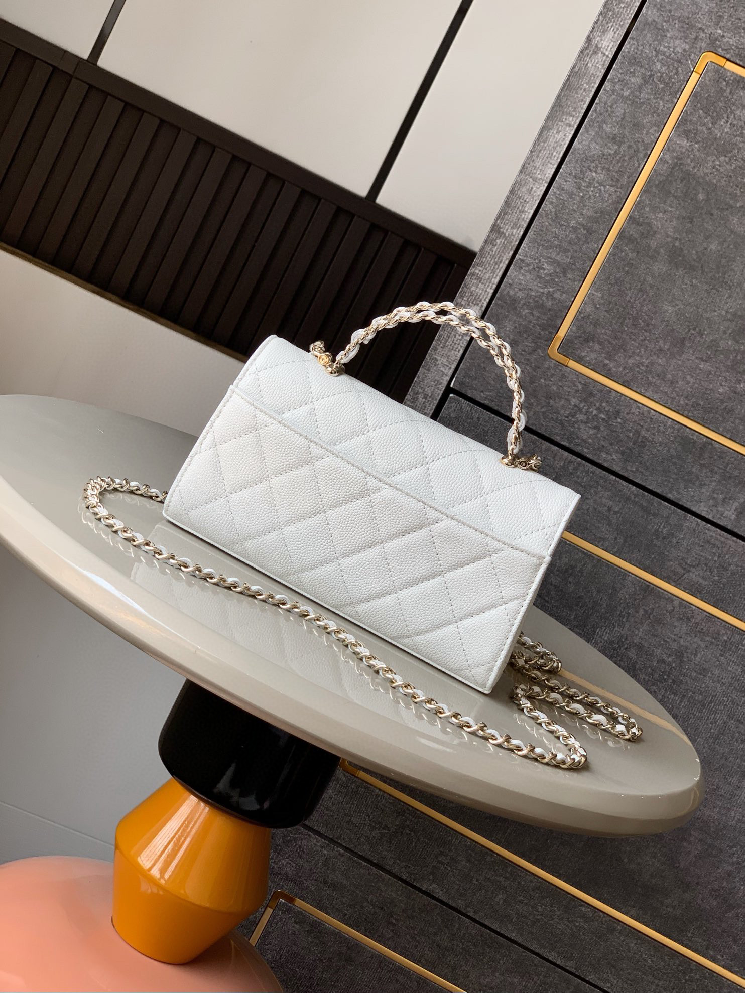 Chanel 25s Cross Handle Kelly Leather Horizontal Edition Large white