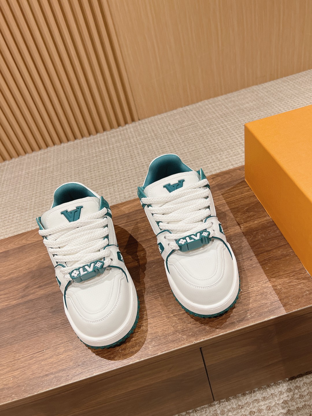 Louis Vuitton Trainer Maxi sneaker green white