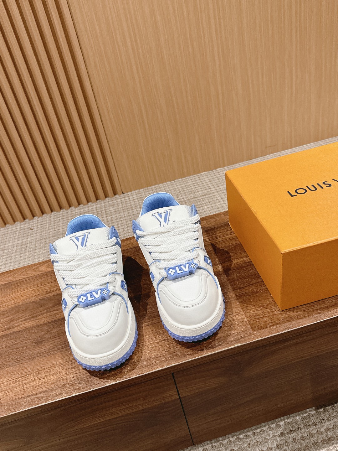 Louis Vuitton Trainer Maxi sneaker blue white