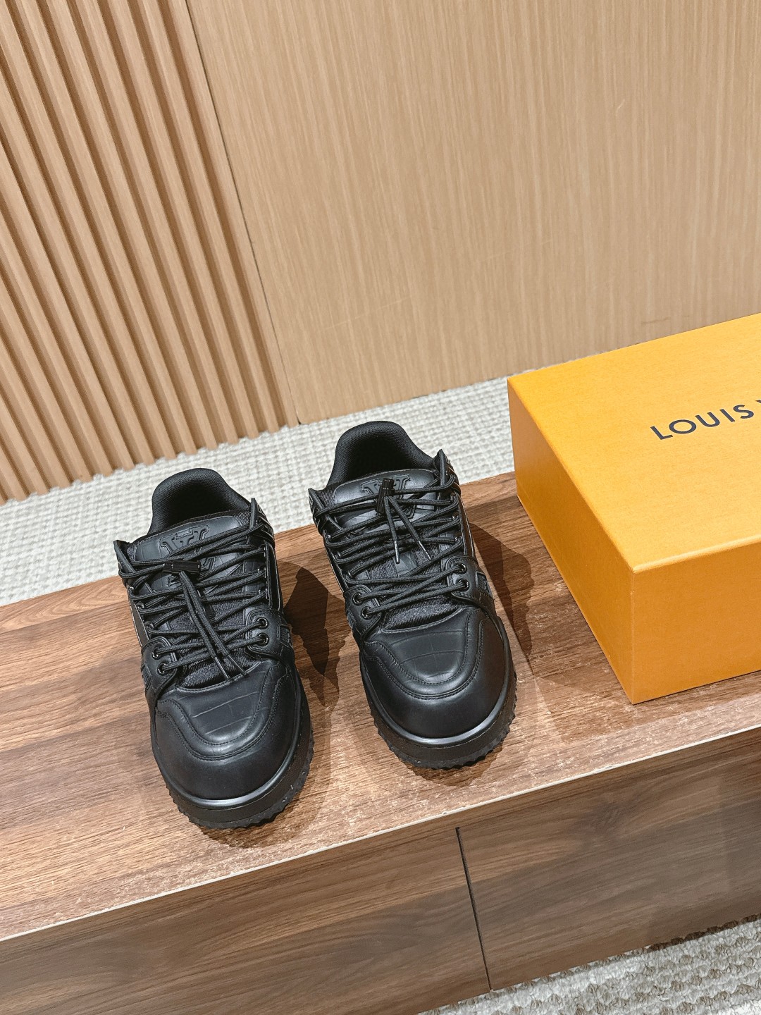 Louis Vuitton Trainer Maxi Strapped Sneakers black