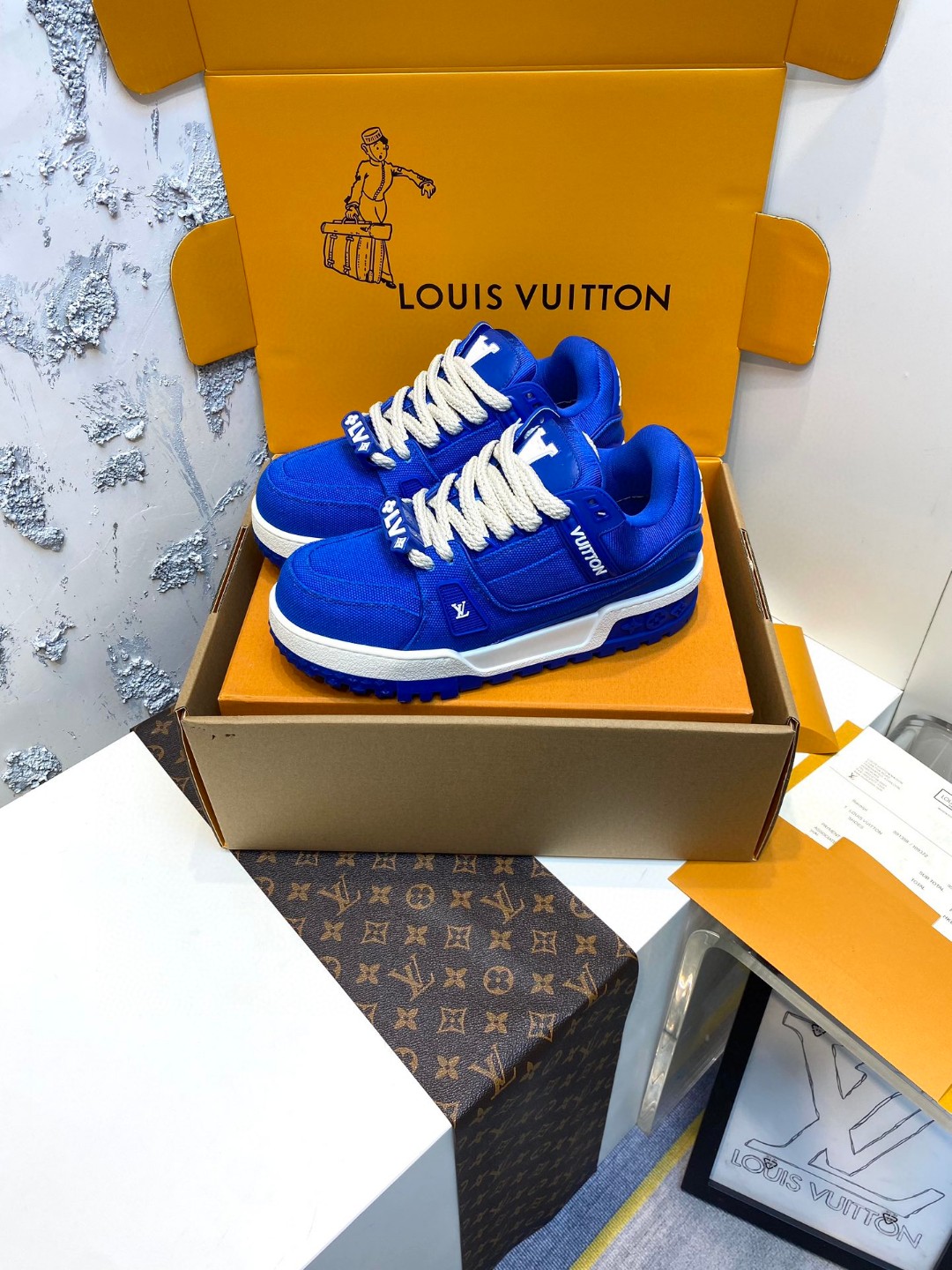 Louis Vuitton Trainer Maxi sneaker love denim blue