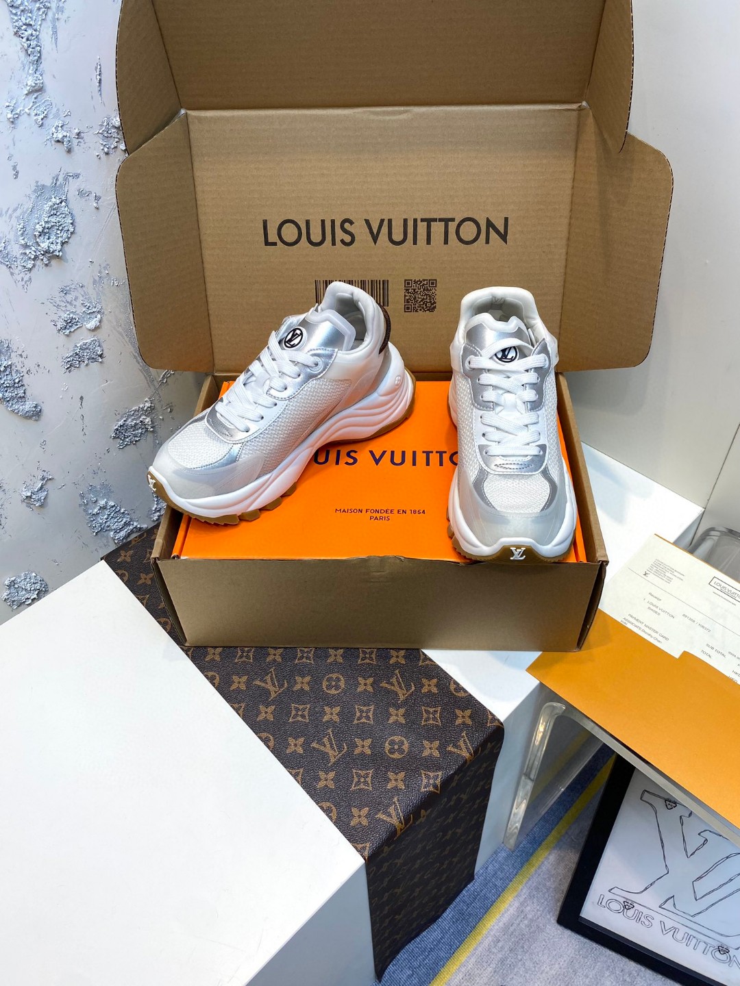 Louis Vuitton Run 55 sneakers silvery white