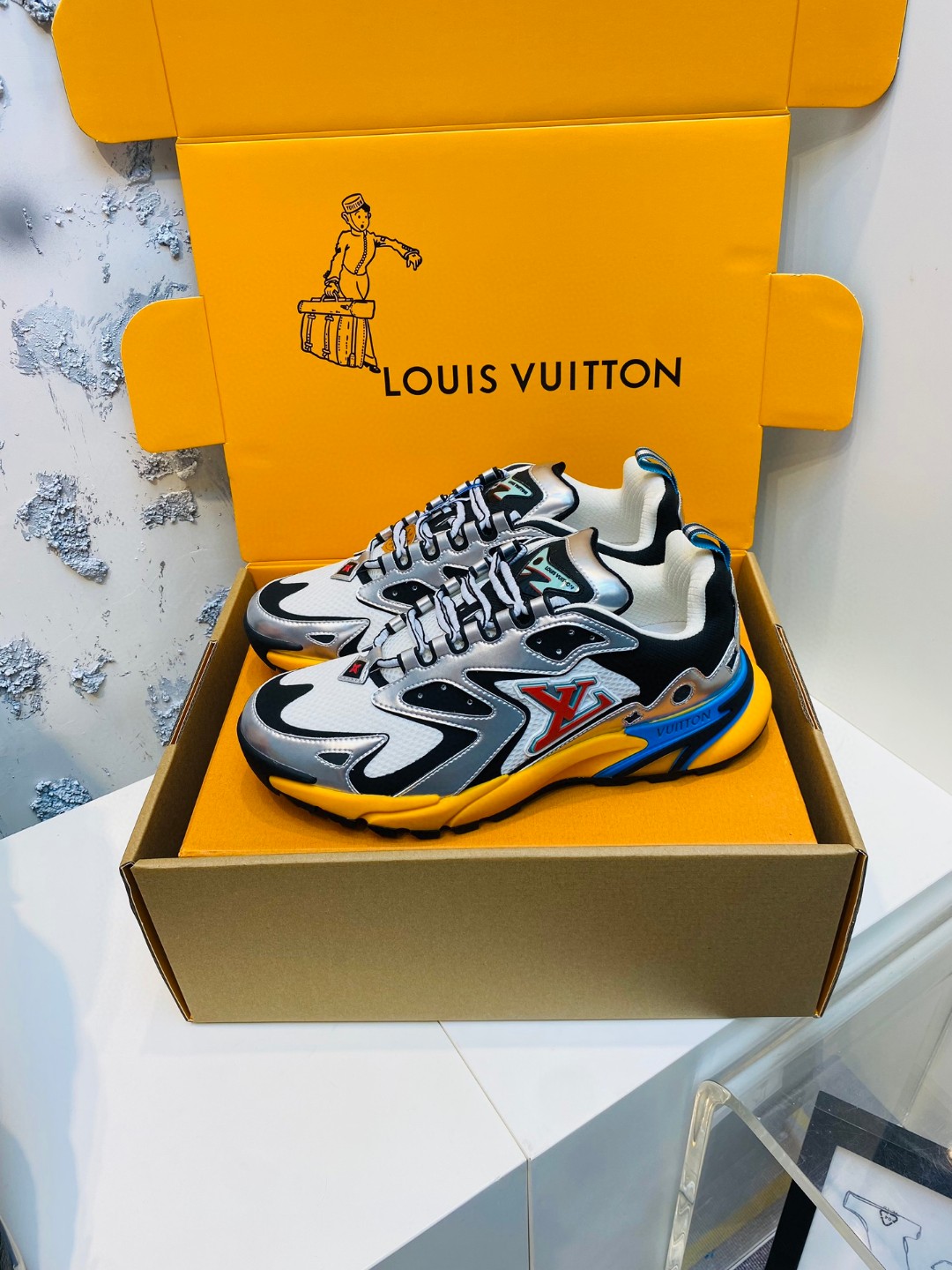 Louis Vuitton Runner Tatic sneakers silvery black