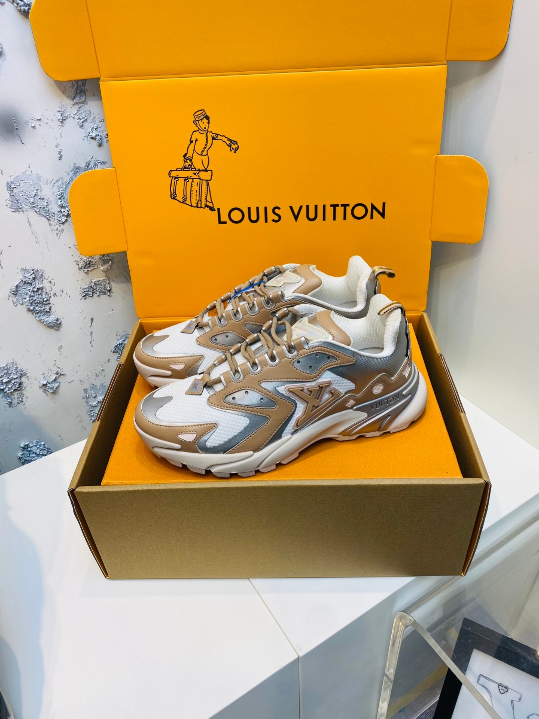 Louis Vuitton Runner Tatic sneakers Light brown
