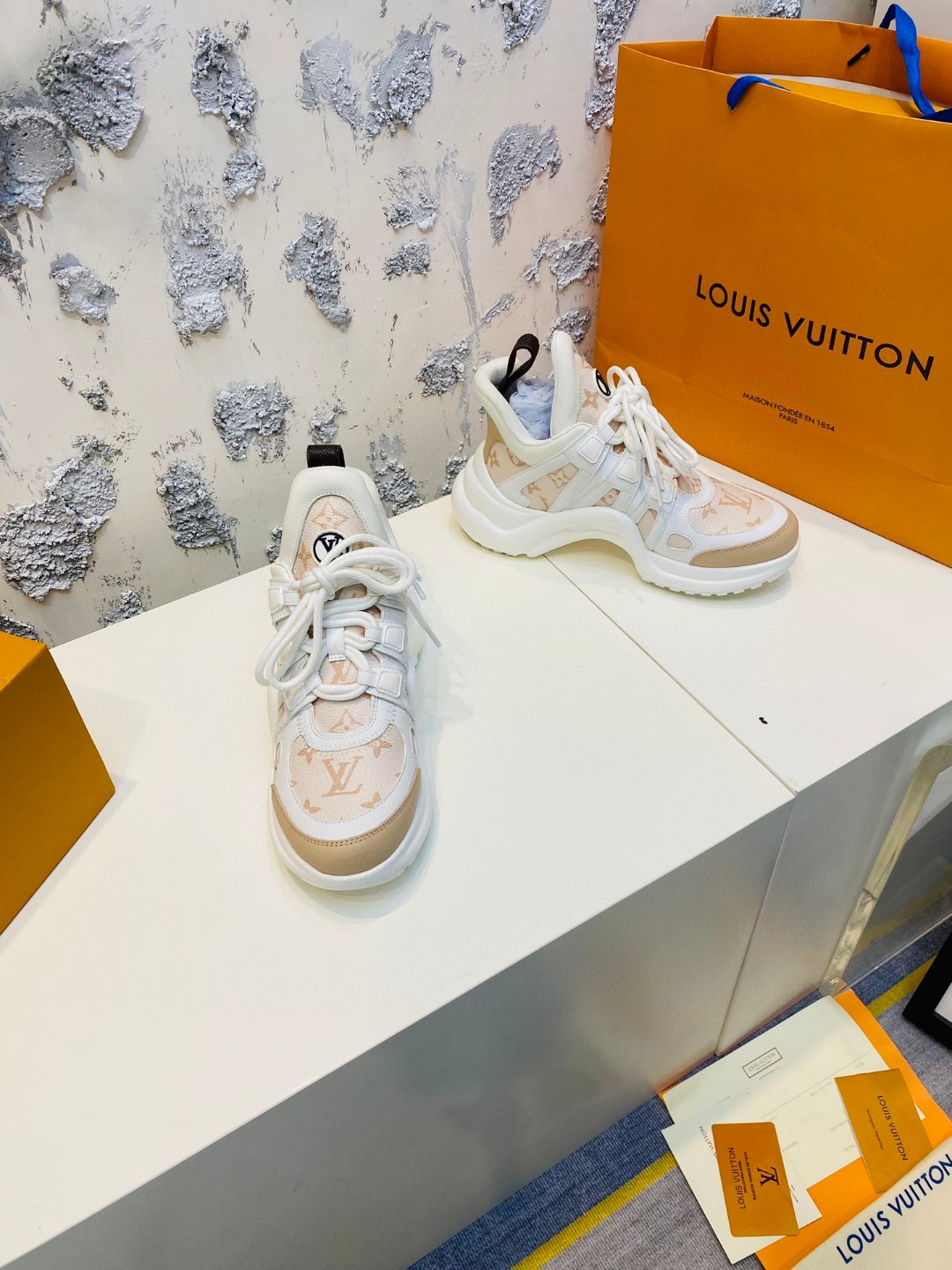 Louis Vuitton Cruise Archlight logo white yellow apricot