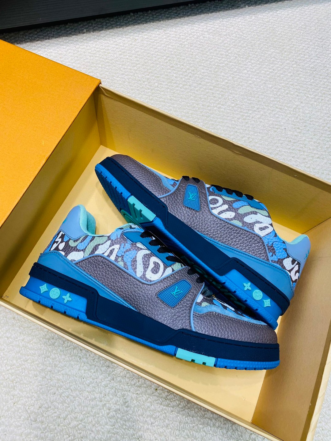 Louis Vuitton Trainer sneakers  Camouflage Blue