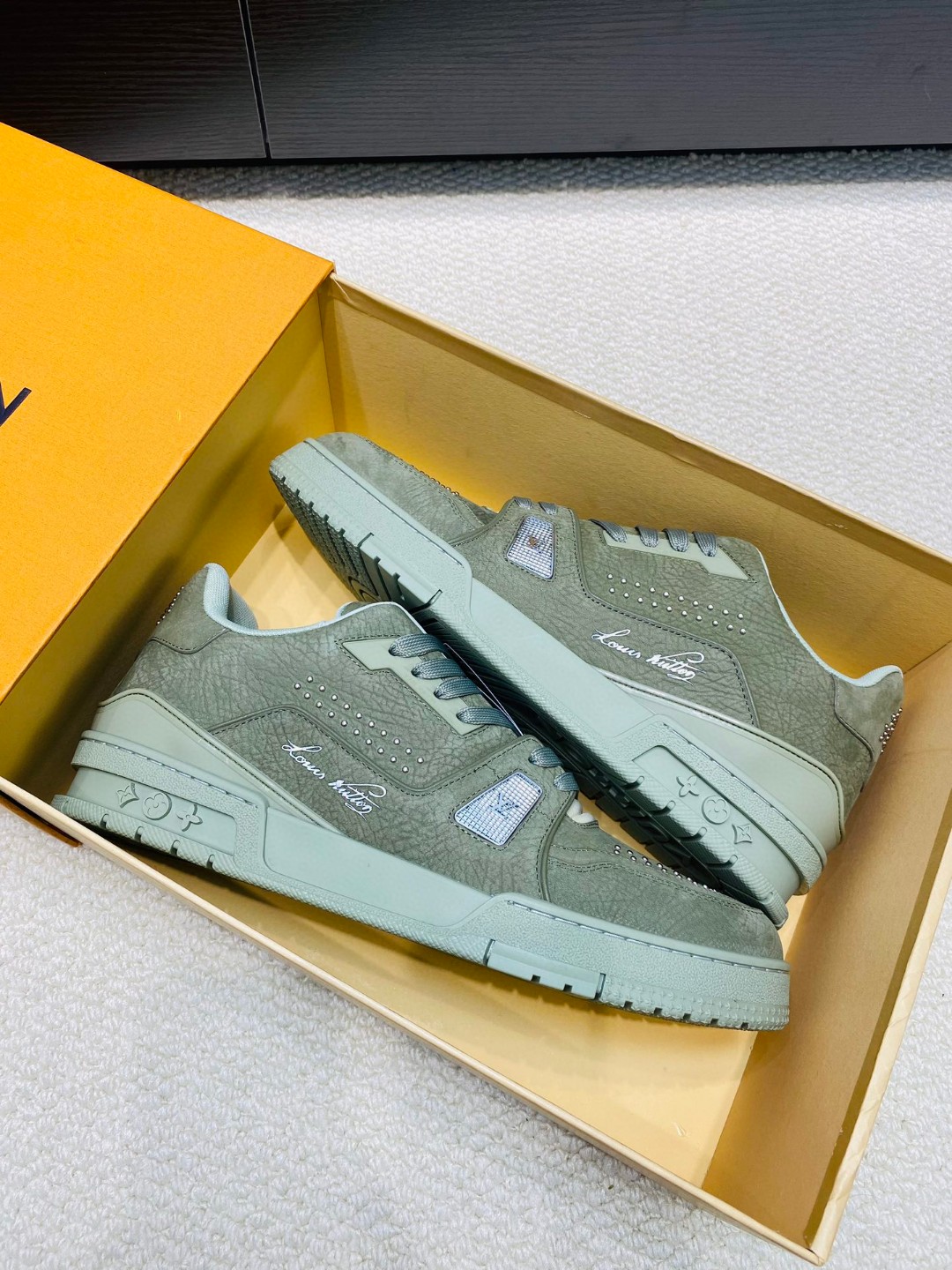 Louis Vuitton Trainer sneakers leather green