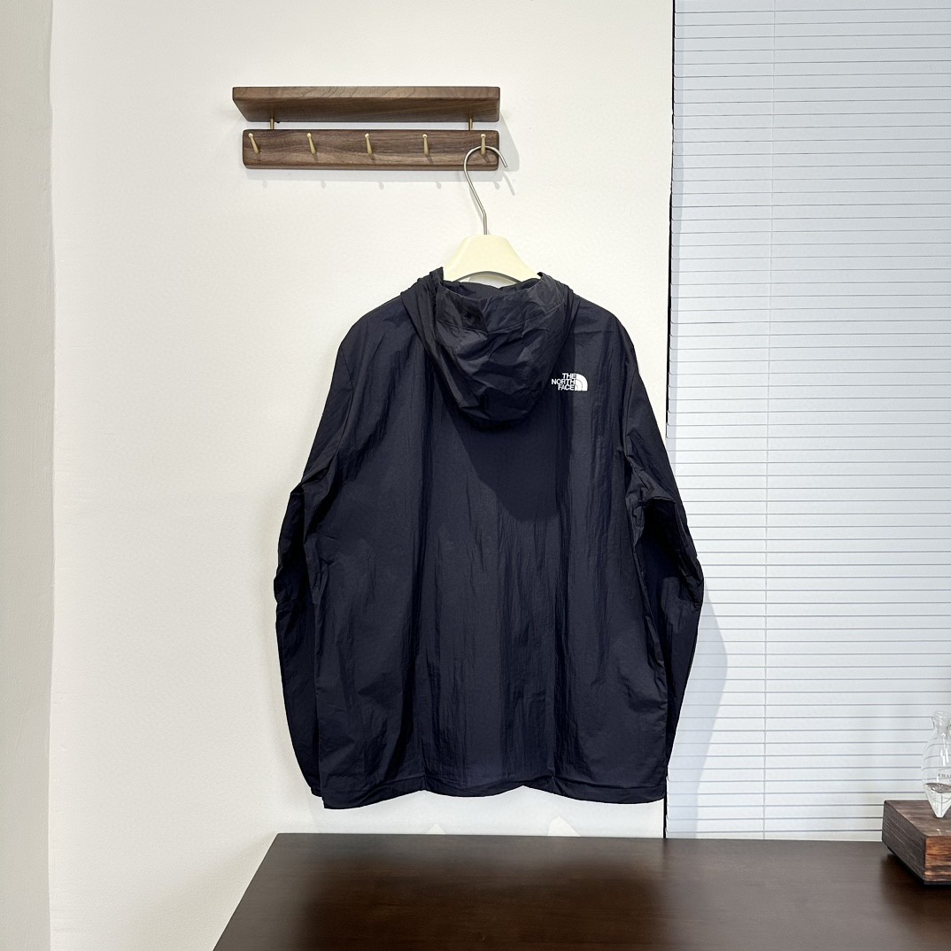 The North Face Sunscreen Clothes black