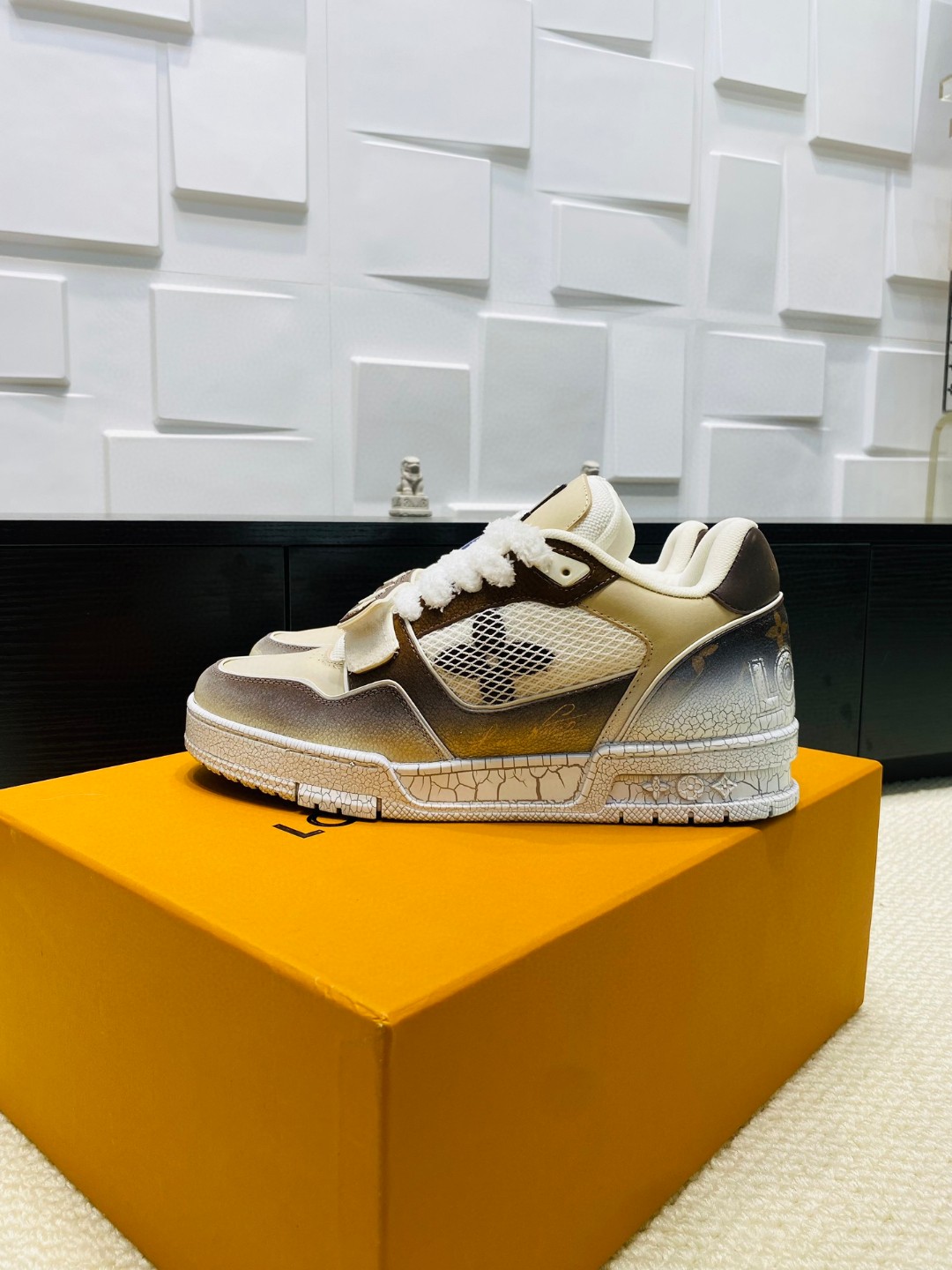Louis Vuitton X Tyler Trainer  Burst pattern sneakers brown