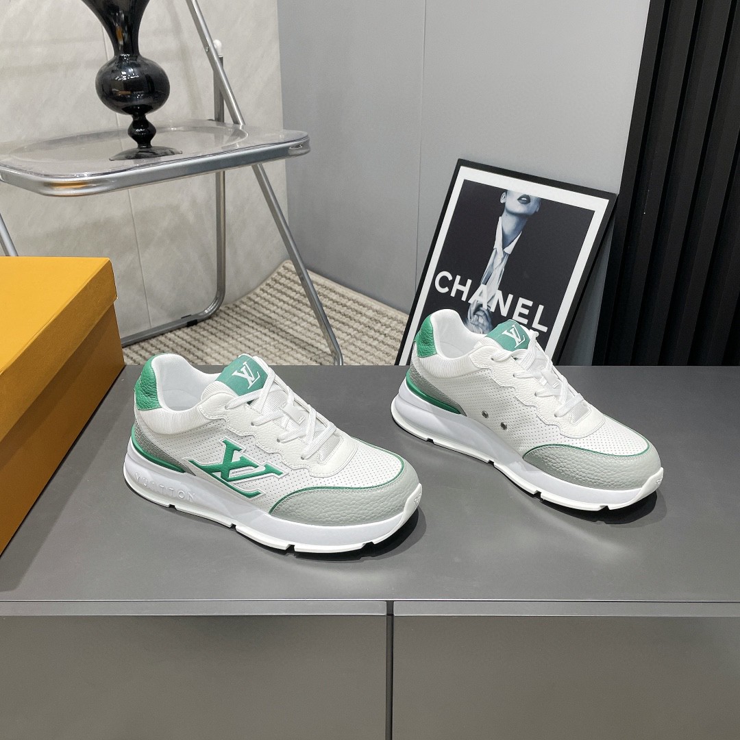 Louis Vuitton Classic sneakers white grey green