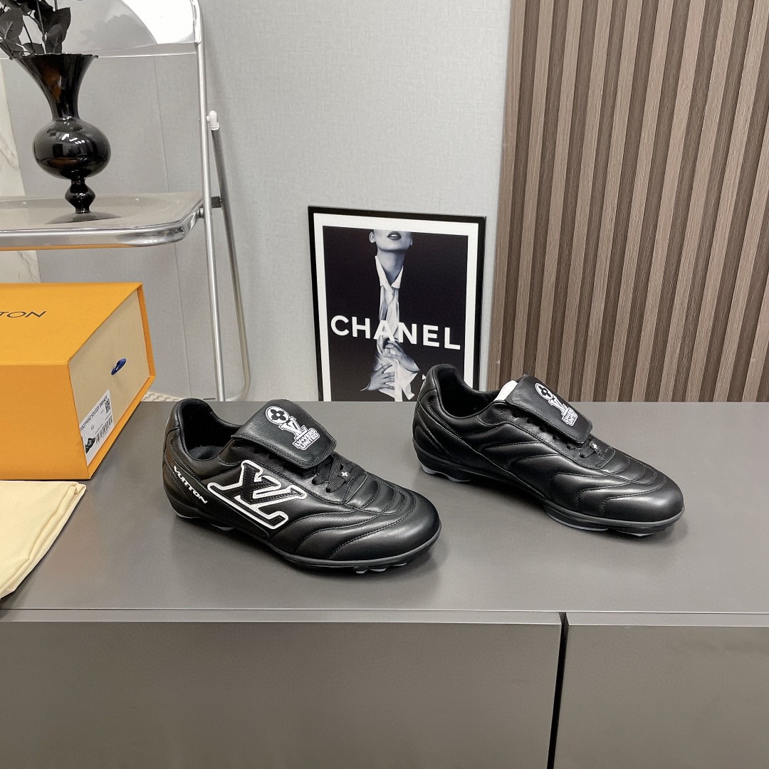 Louis Vuitton Footprint Soccer sneakers black