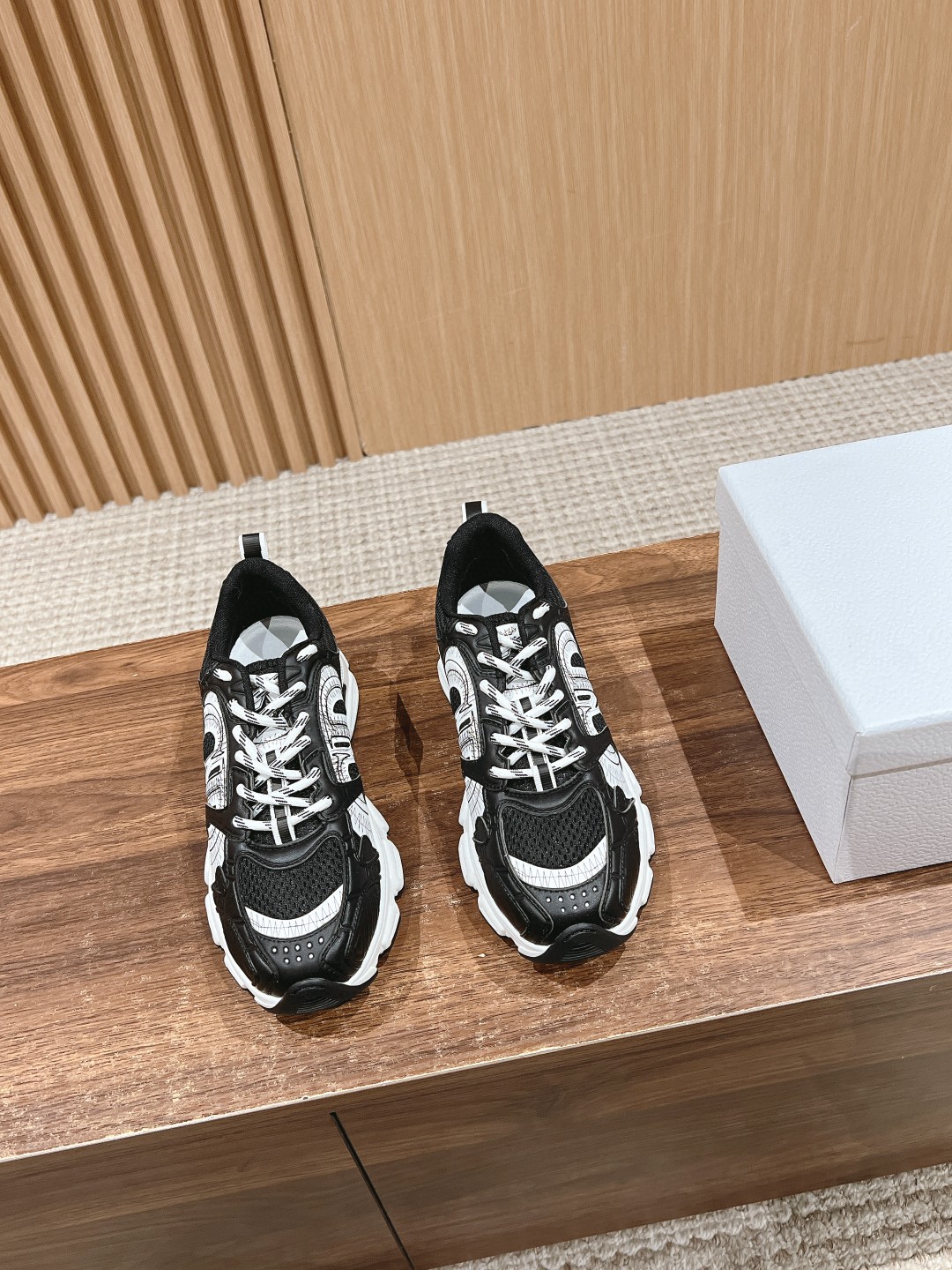 Dior Chrono round toe lace up sneakers black