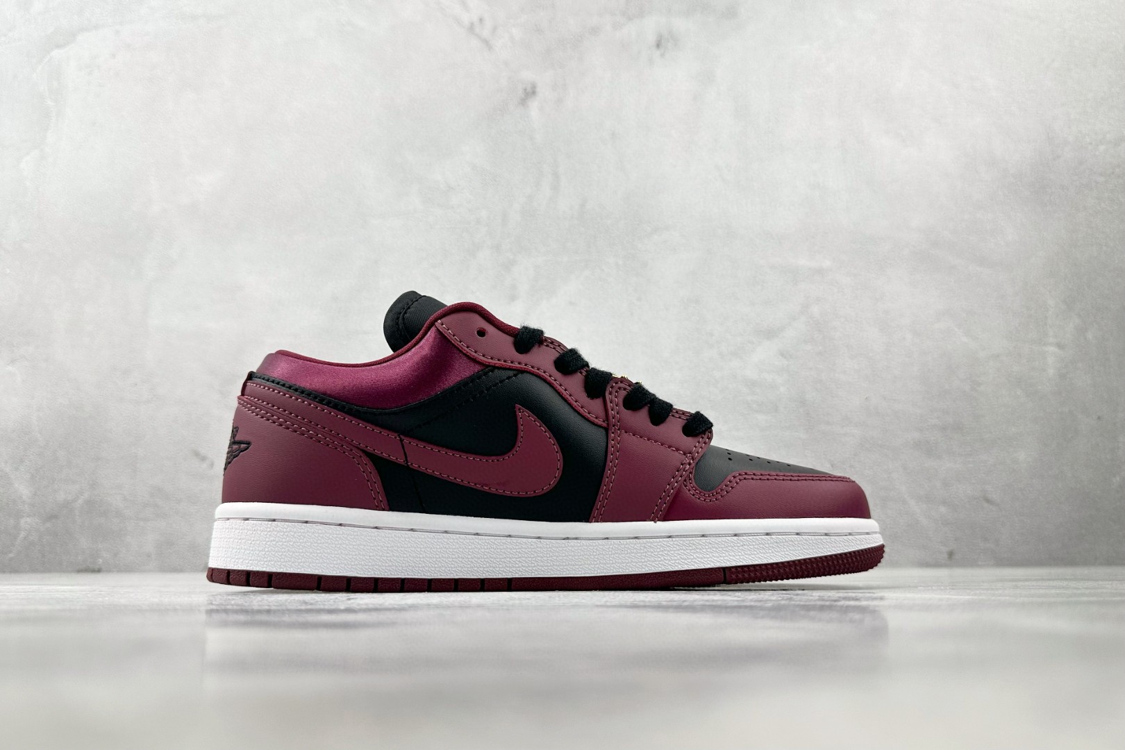 Jordan Air Jordan 1 Low black Wine Red