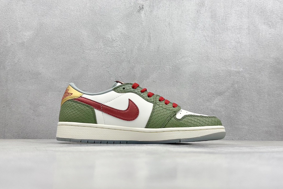 Jordan Air Jordan 1 Low OG “Year of the Dragon" white green