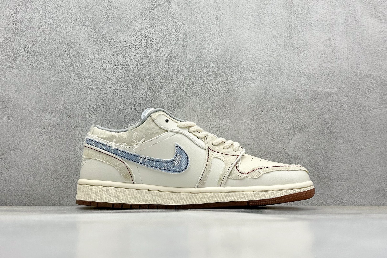 Jordan Air Jordan 1 Low Panda prank Beige Blue