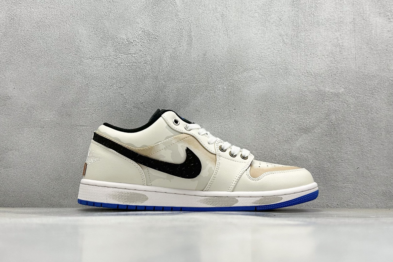 Jordan Air Jordan 1 Low Panda prank blue