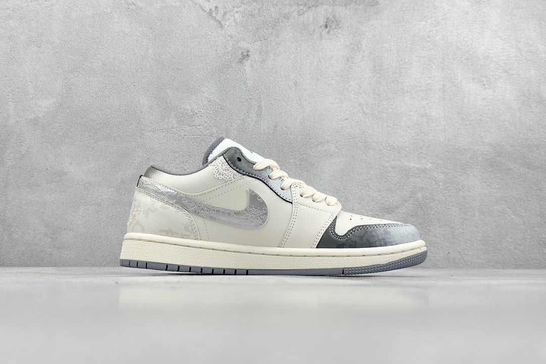 Jordan Air Jordan 1 Low Panda prank black beige silvery