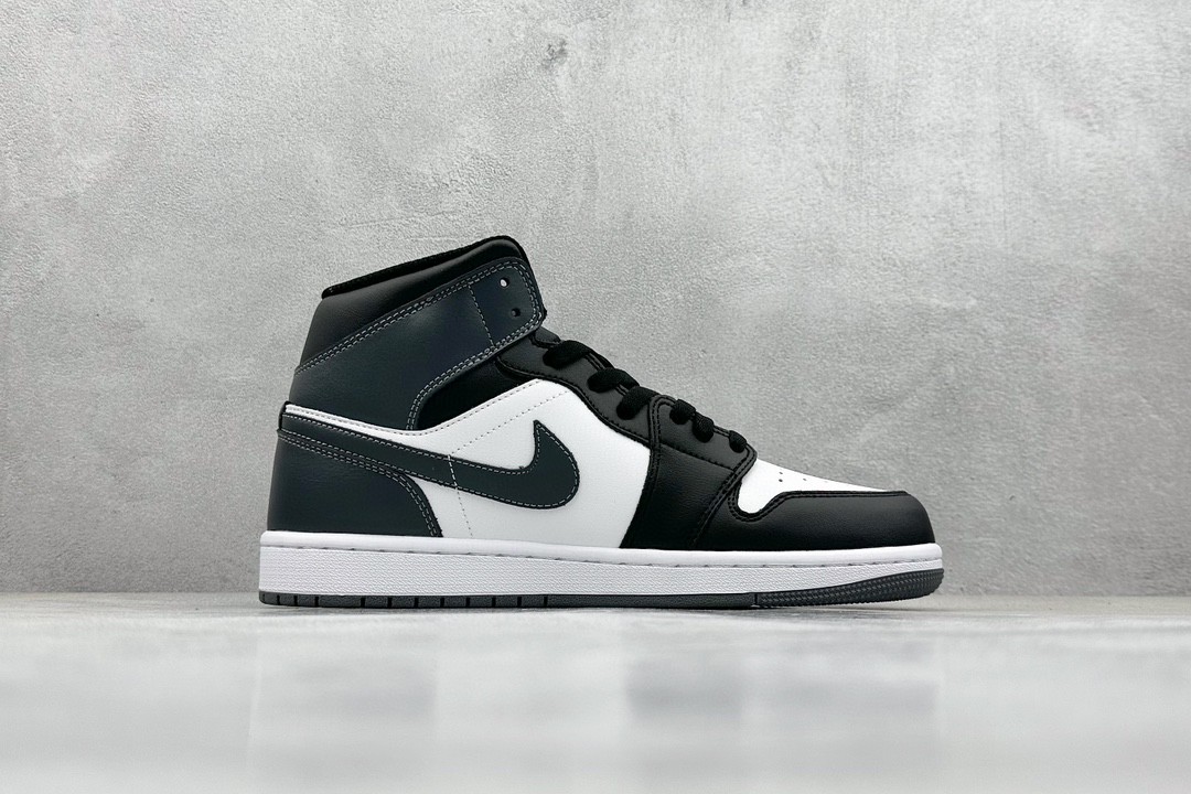 Jordan Air Jordan 1 Mid black white
