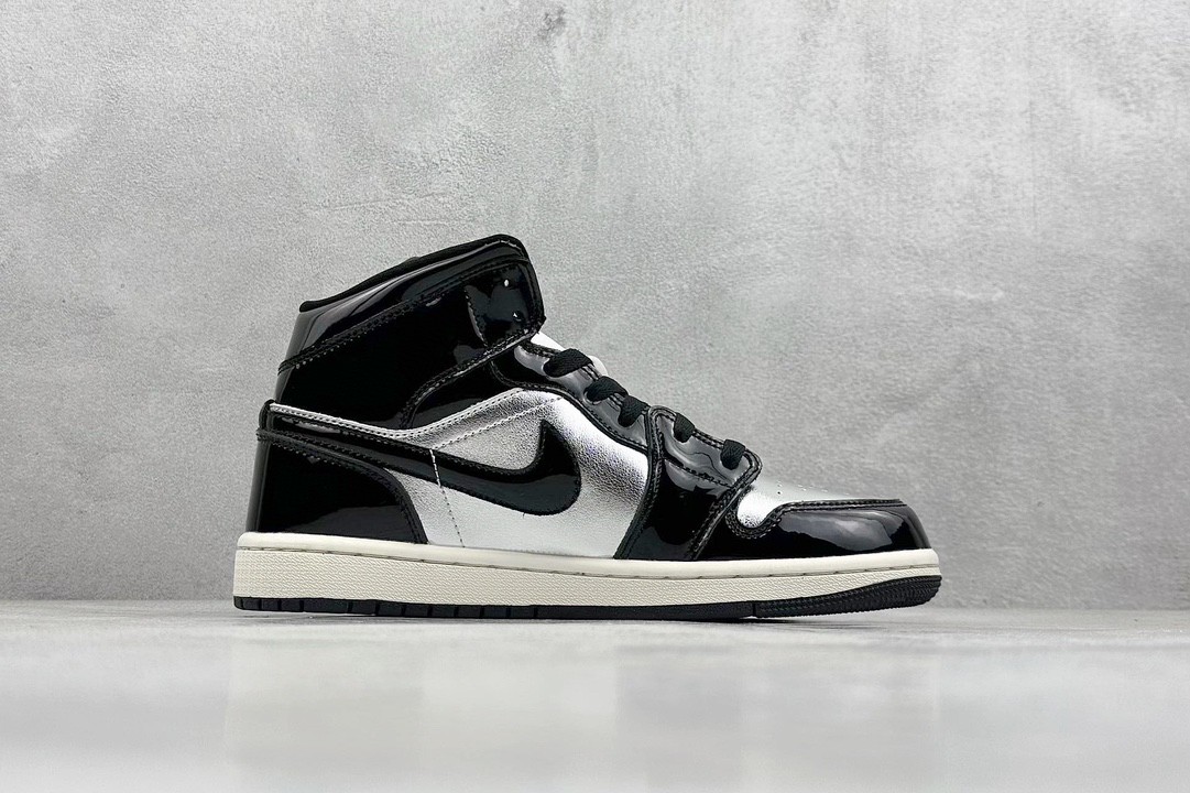 Jordan Air Jordan 1 Mid black silvery