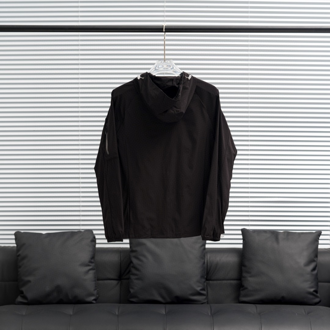 Arcteryx | Squamish series SV6 | Sunscreen Clothes  black