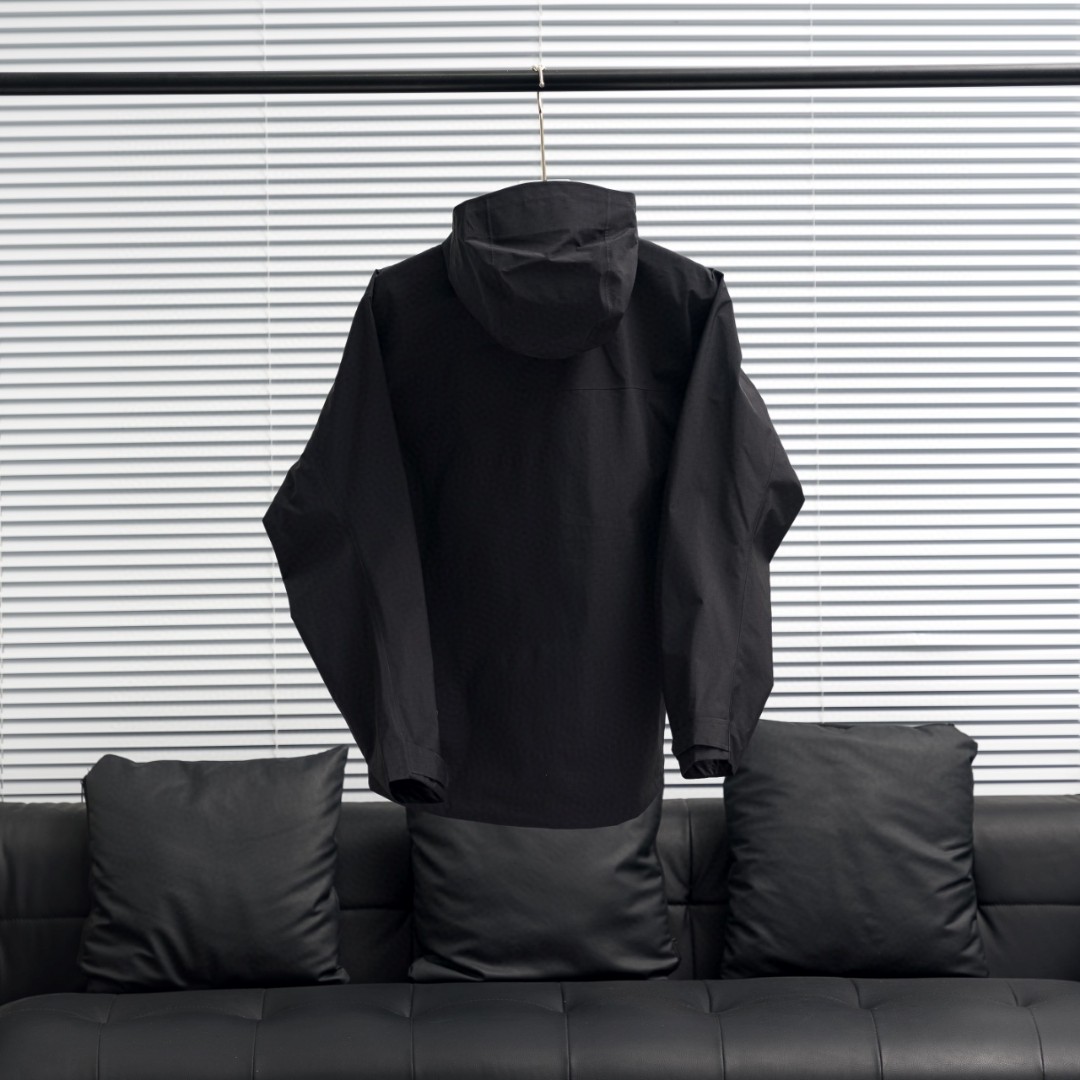 KAILAS Bogda LT submachine jacket black