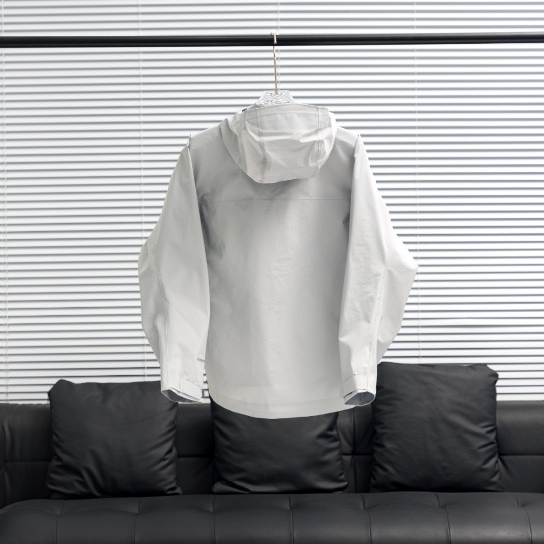 KAILAS Bogda LT submachine jacket light gray