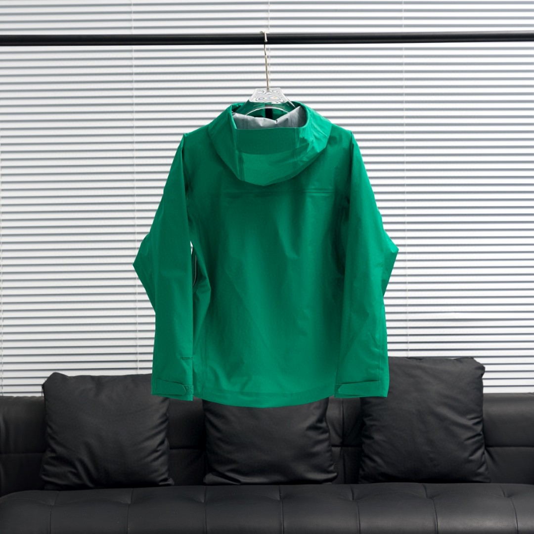 KAILAS Bogda LT submachine jacket green