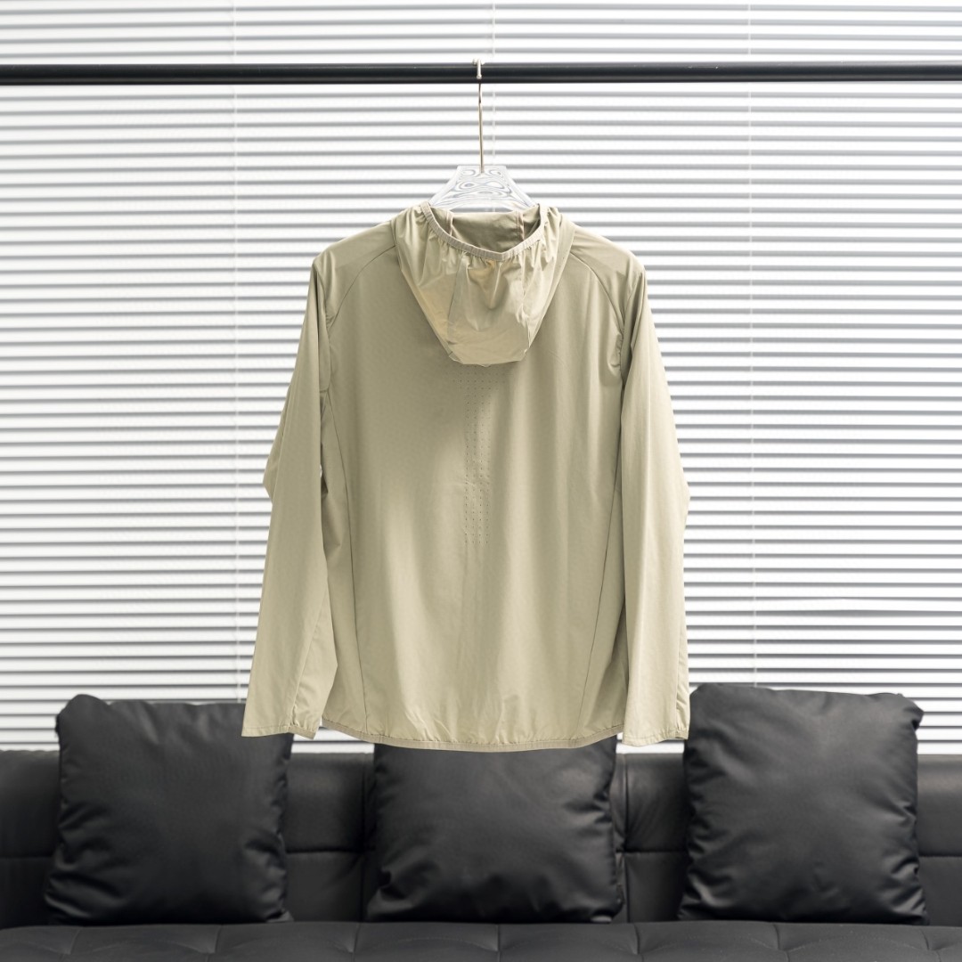 Helly Hansen | 2401 | sunscreen clothing Grey