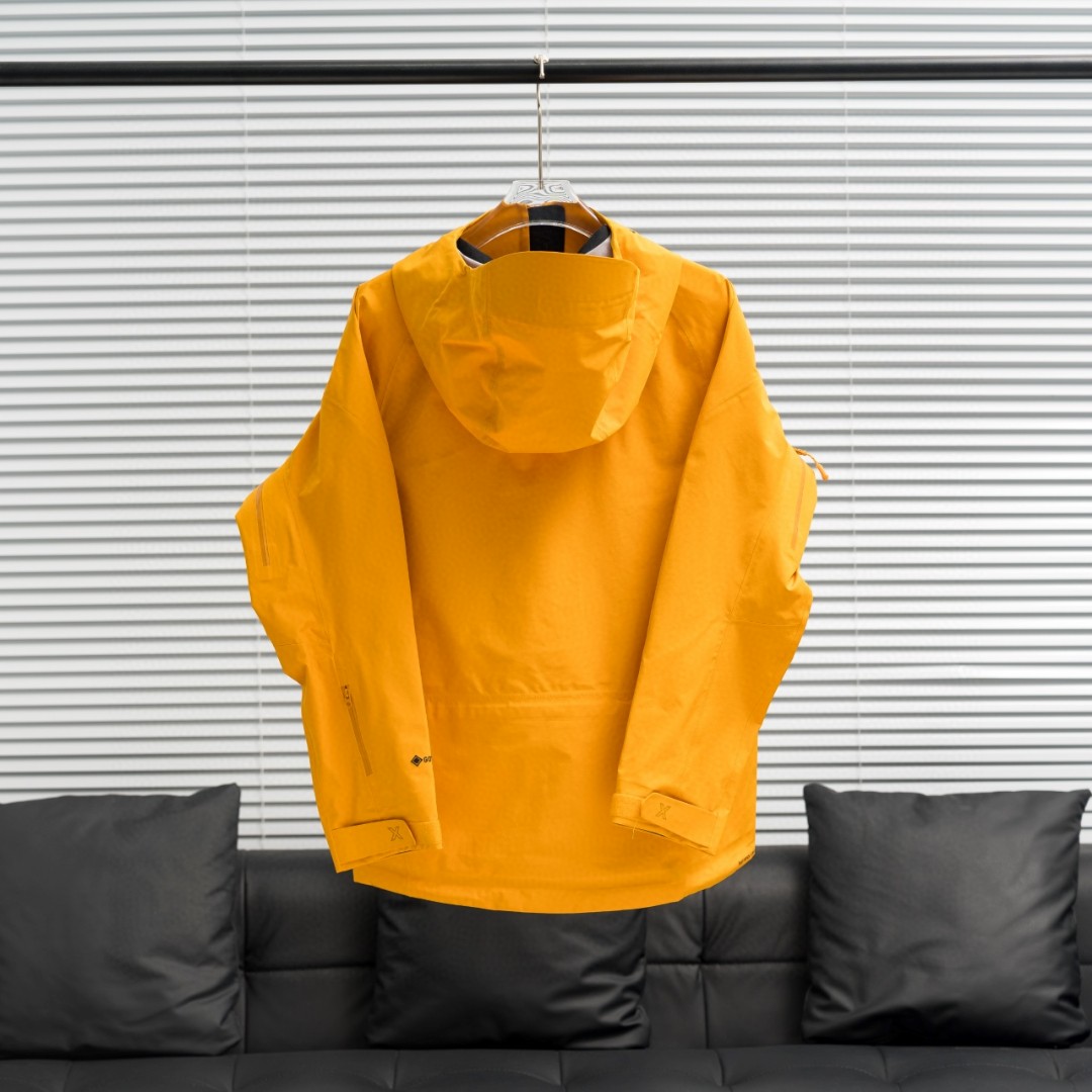 KAILAS | MONT | Hooded Jacket Yellow