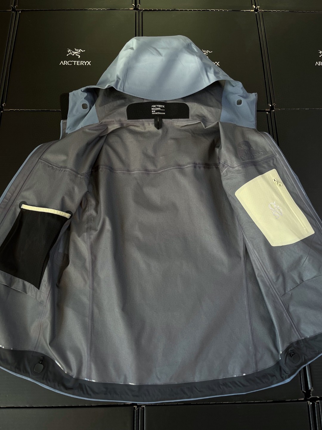 Arcteryx | Alpha Sv6 GORE-TEX Pro |  Jacket blue