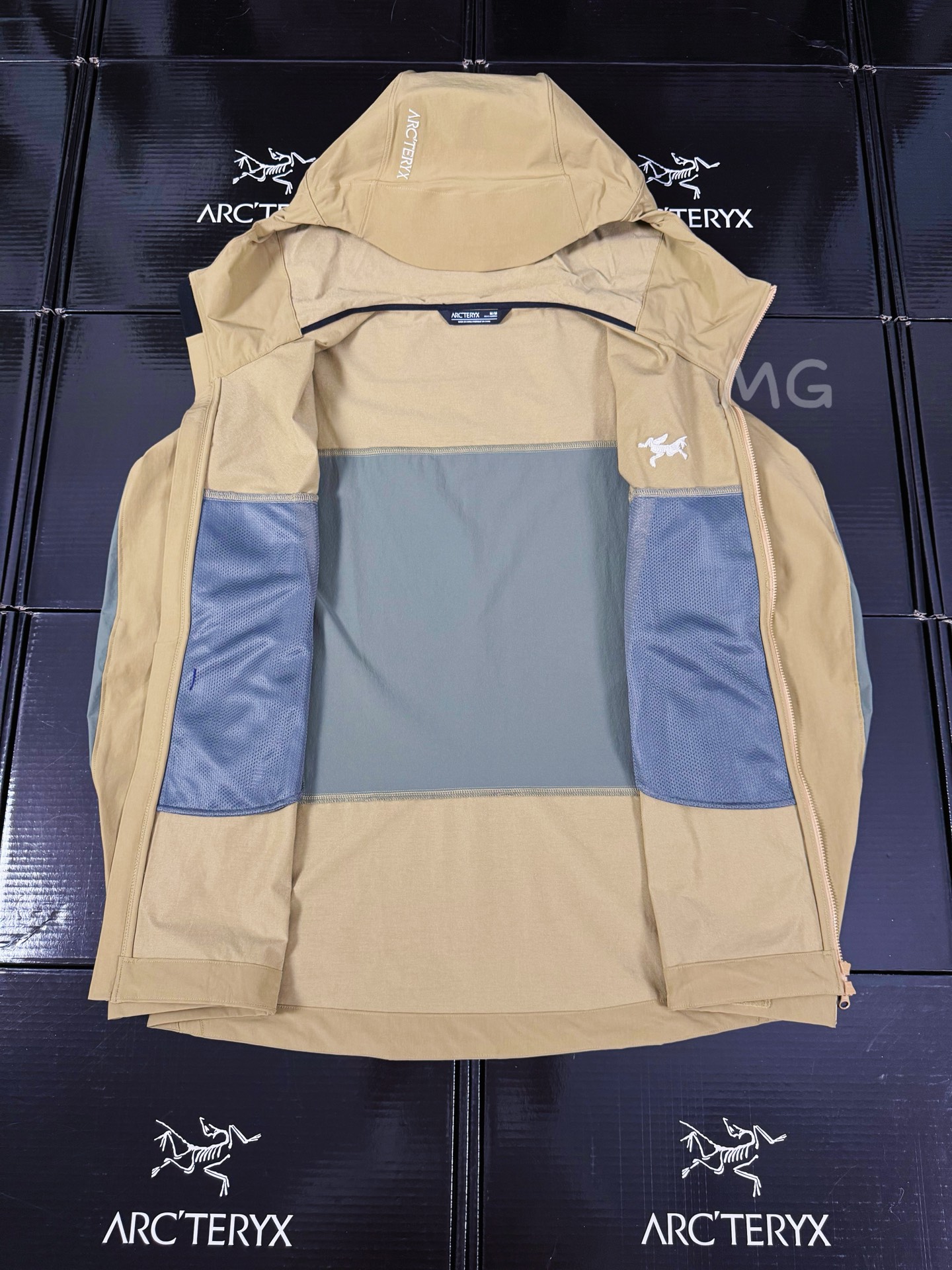 Arcteryx | SE Hoody |  Jacket Sand Pottery Brown